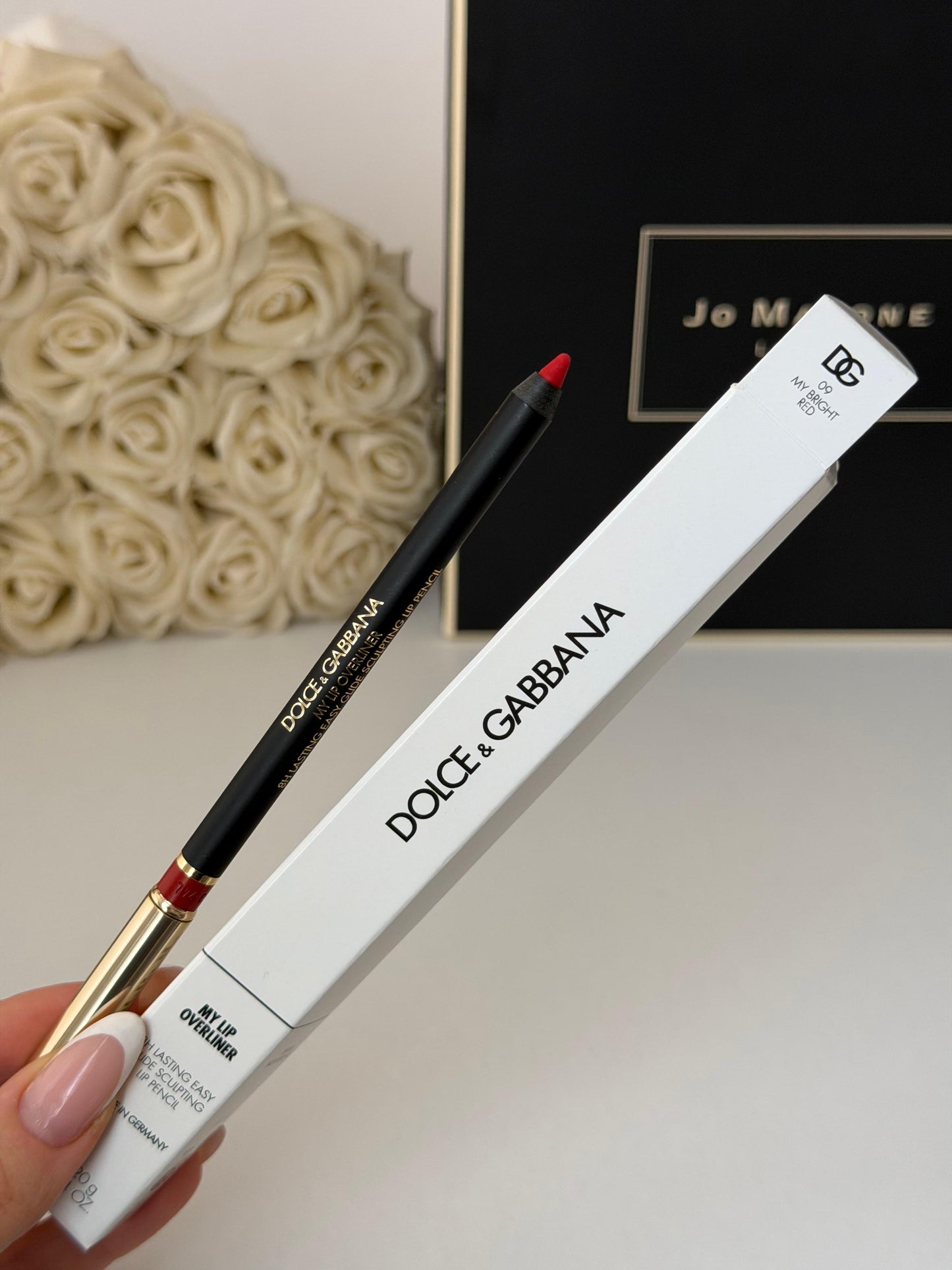 DOLCE&GABBANA My Lip Overliner
8H Lasting Easy Glide Sculpting Lip Pencil (09)