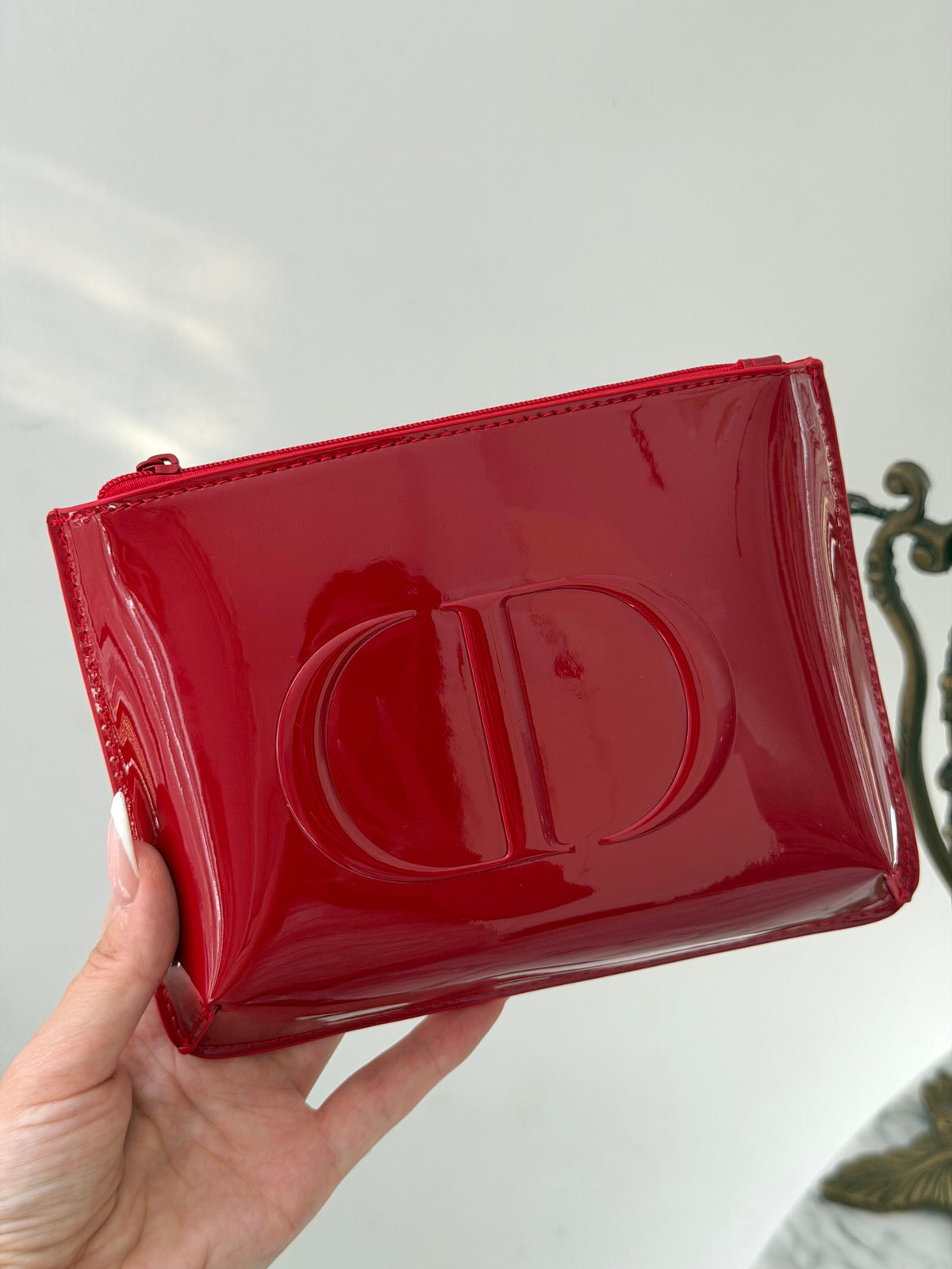 DIOR
Red Classic Pouch Gift