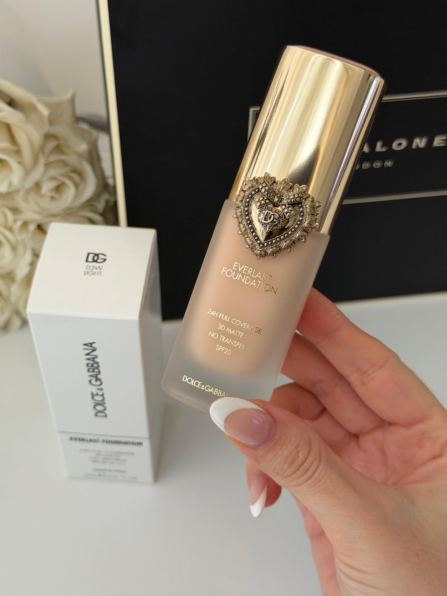 DOLCE&GABBANA Everlast Foundation (03W)
24H Full Coverage, 3D Matte, No Transfer SPF20