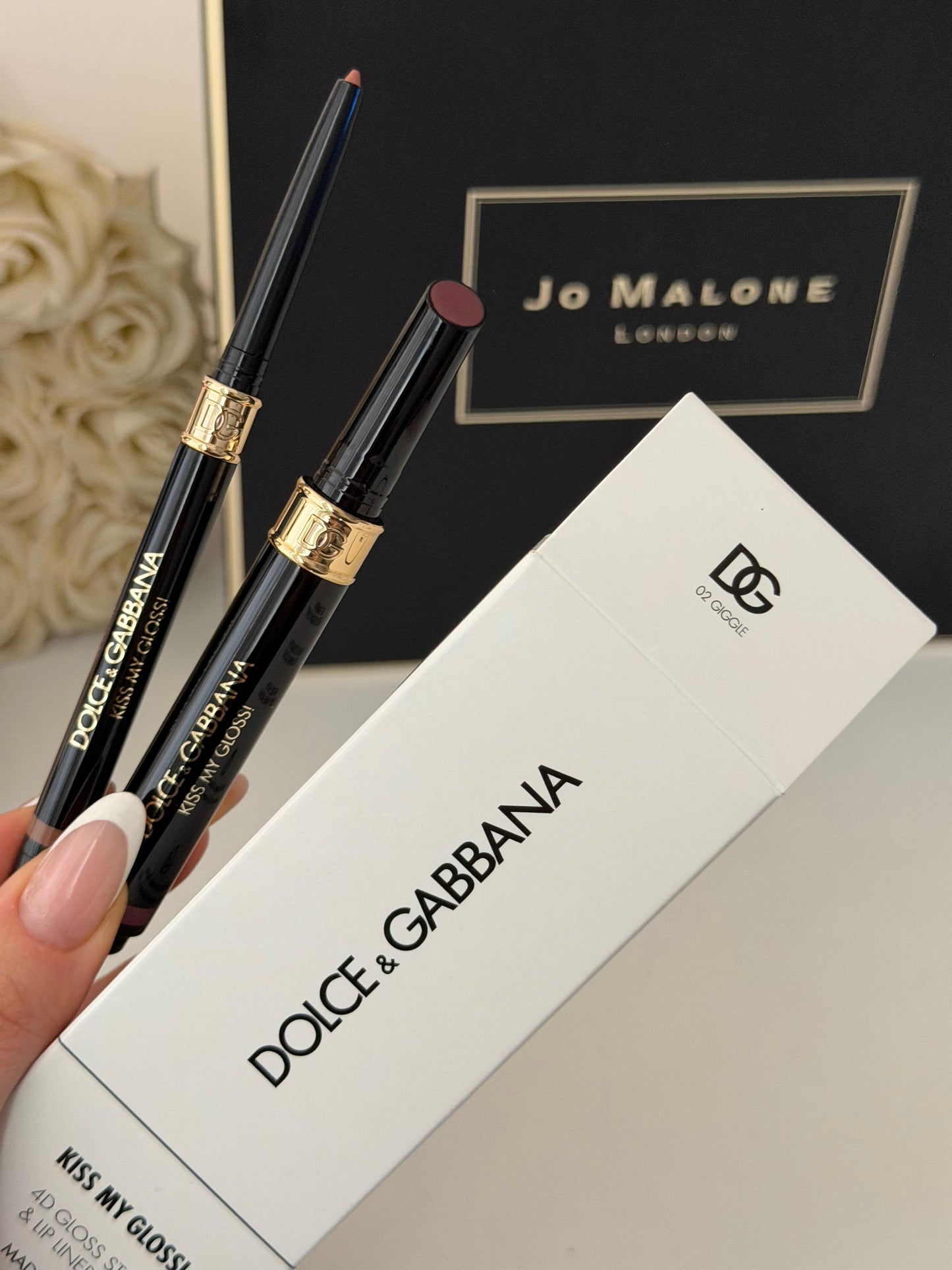 DOLCE&GABBANA Kiss My Gloss!
4D Gloss Stick & Lip Liner Duo (02)