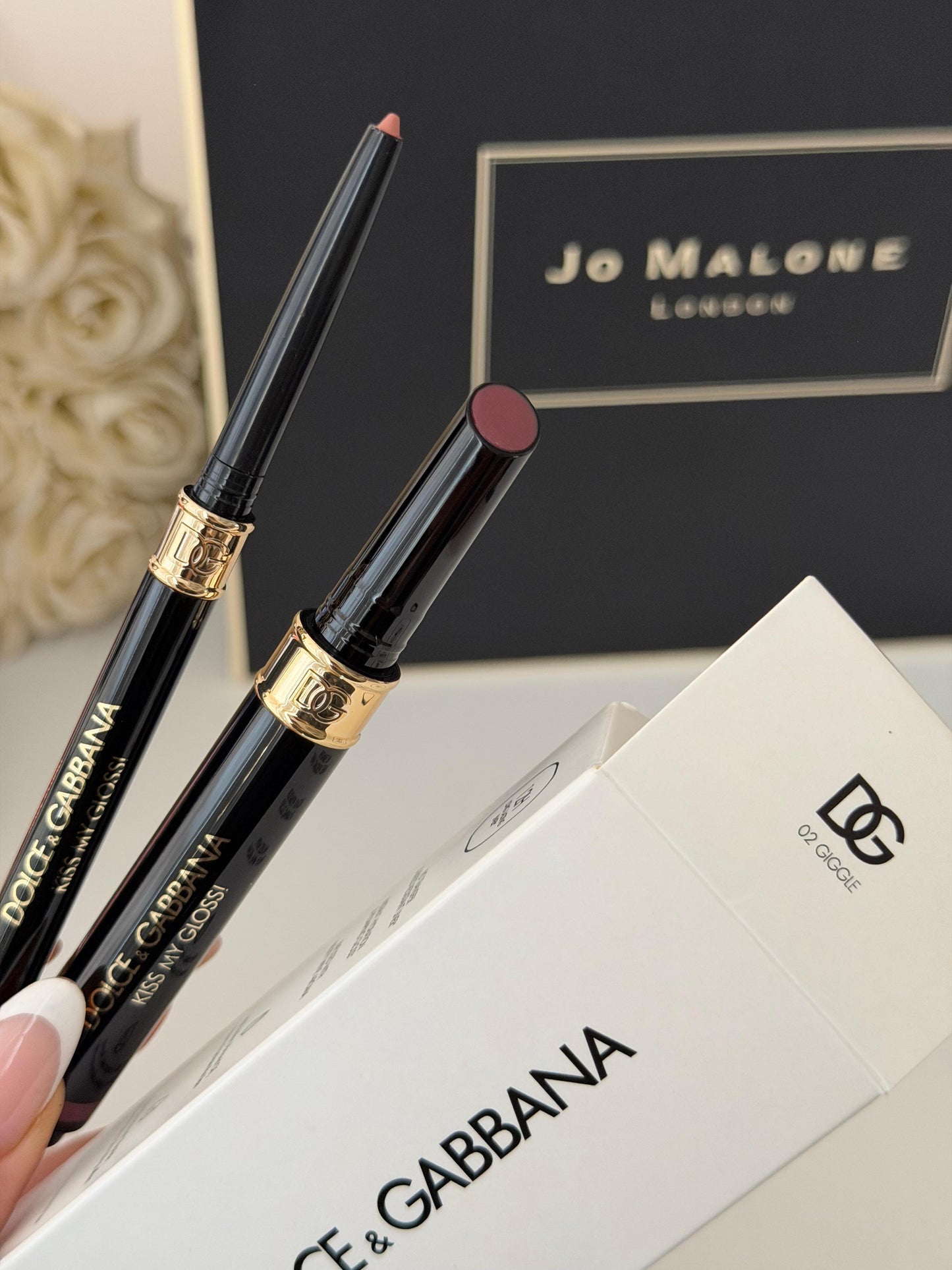 DOLCE&GABBANA Kiss My Gloss!
4D Gloss Stick & Lip Liner Duo (02)