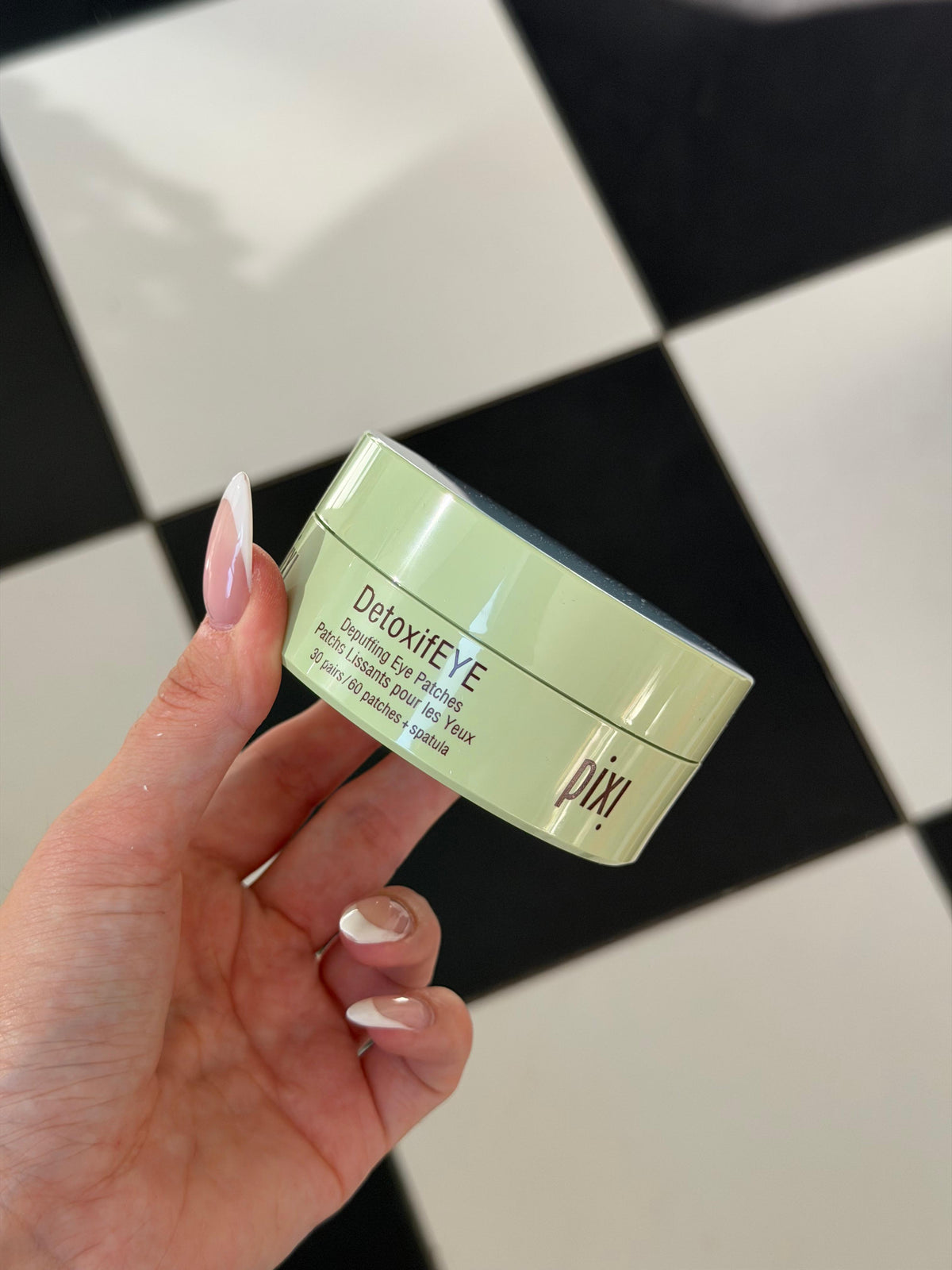 PIXI Detoxifeye
Caffeine & Cucumber
Depuffing Eye Patches