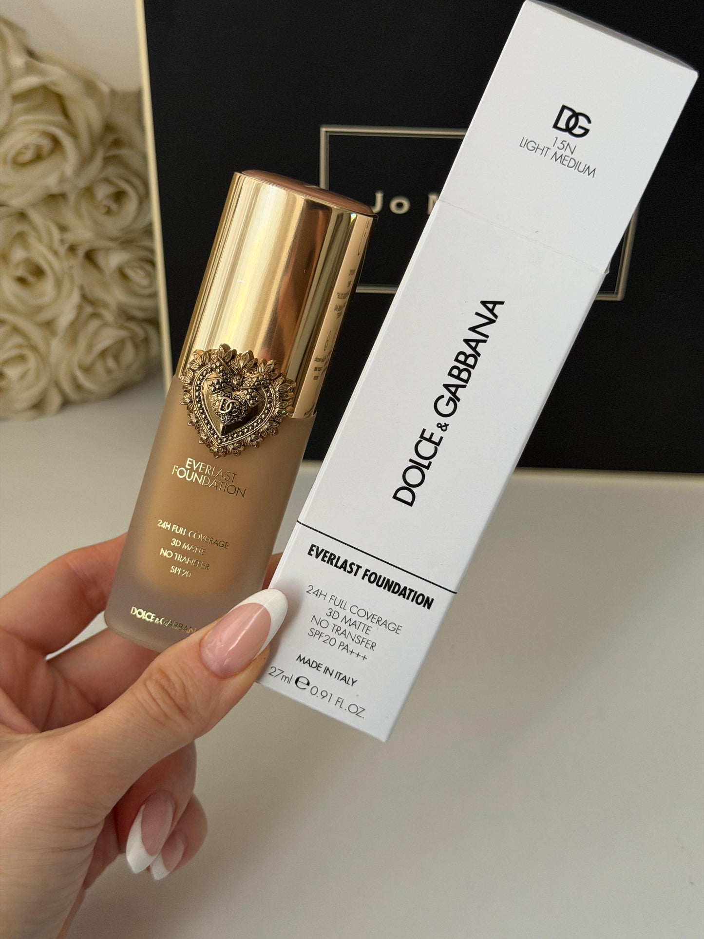 DOLCE&GABBANA Everlast Foundation (15N)
24H Full Coverage, 3D Matte, No Transfer SPF20