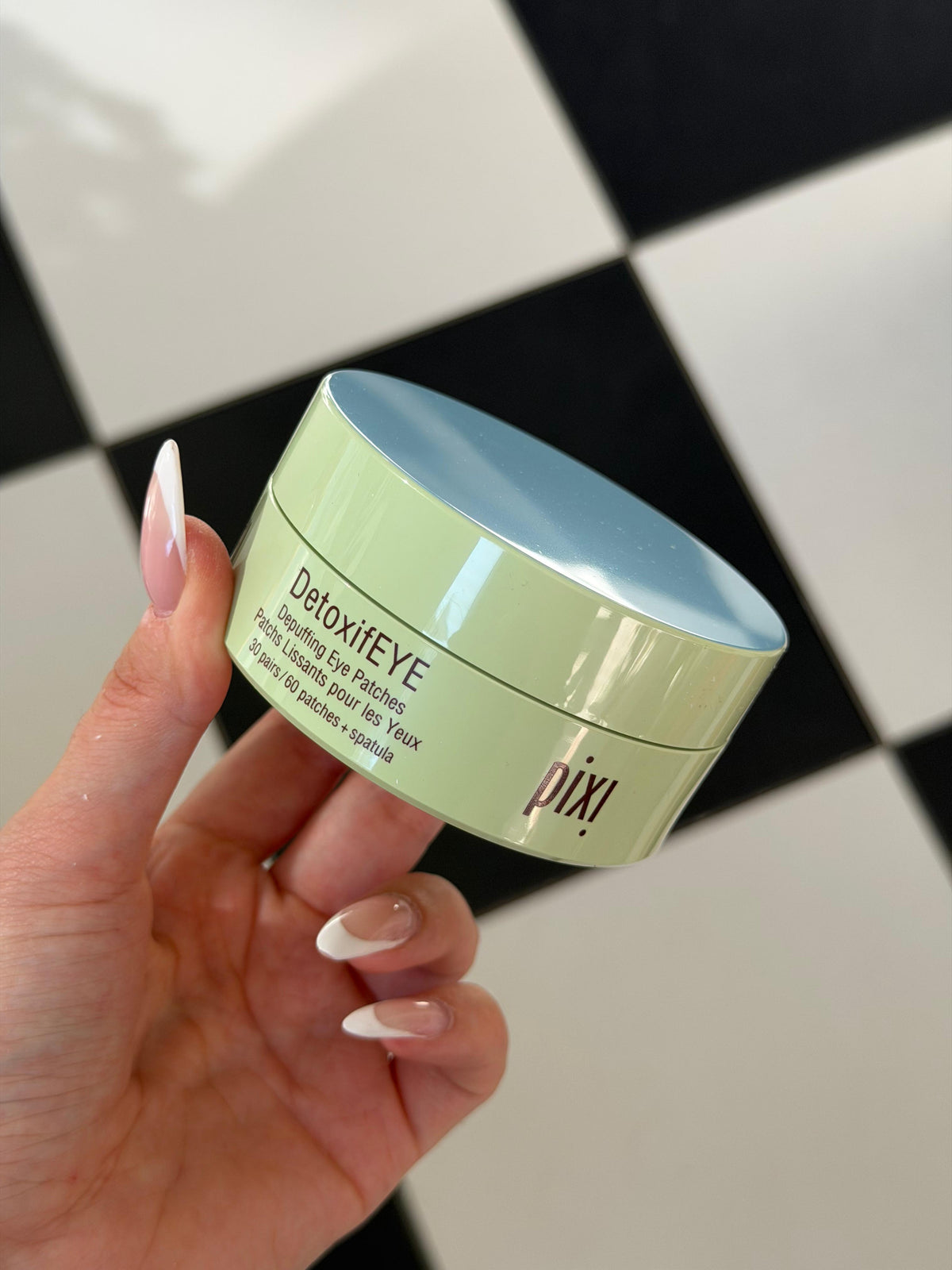 PIXI Detoxifeye
Caffeine & Cucumber
Depuffing Eye Patches