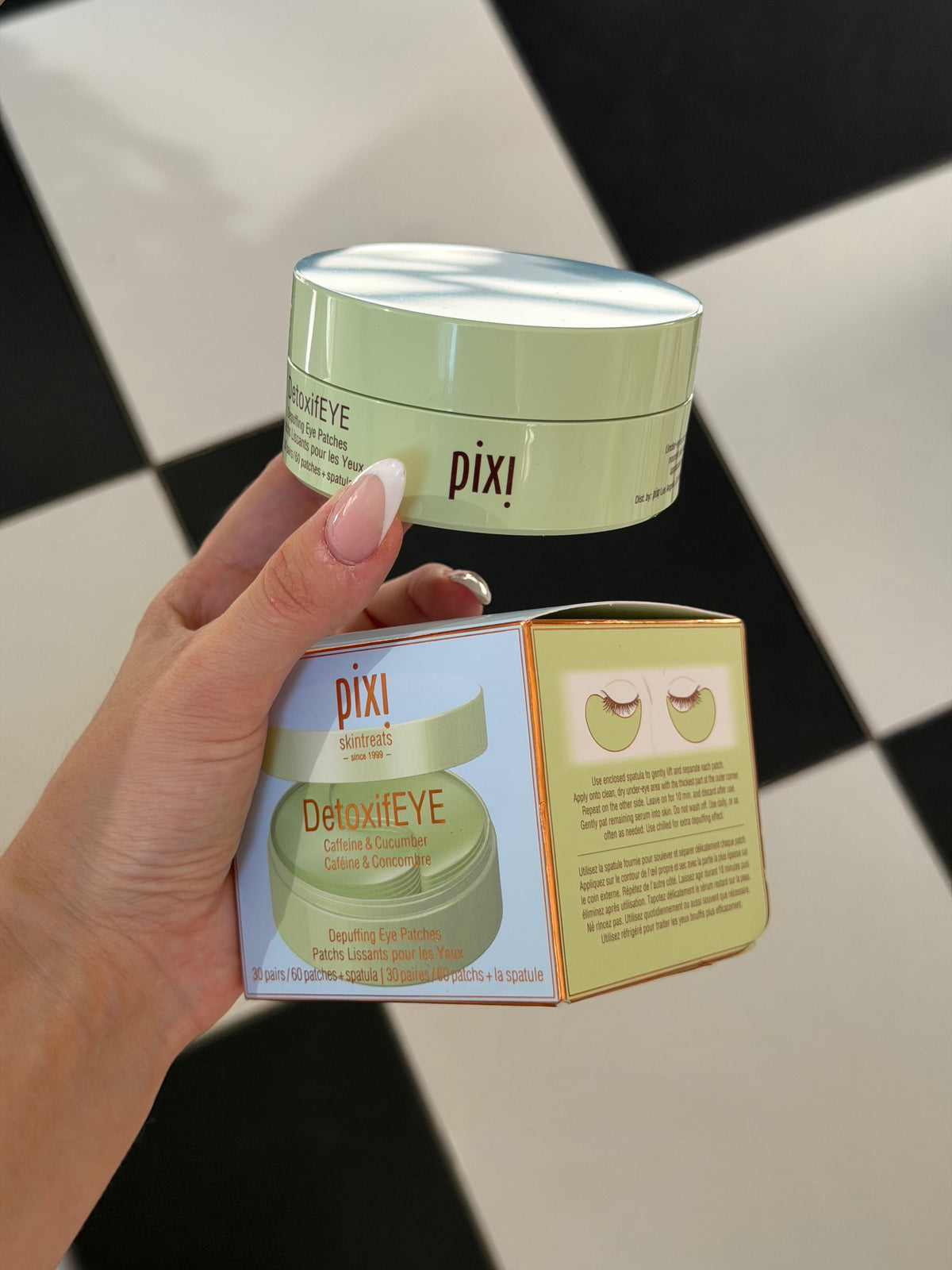 PIXI Detoxifeye
Caffeine & Cucumber
Depuffing Eye Patches