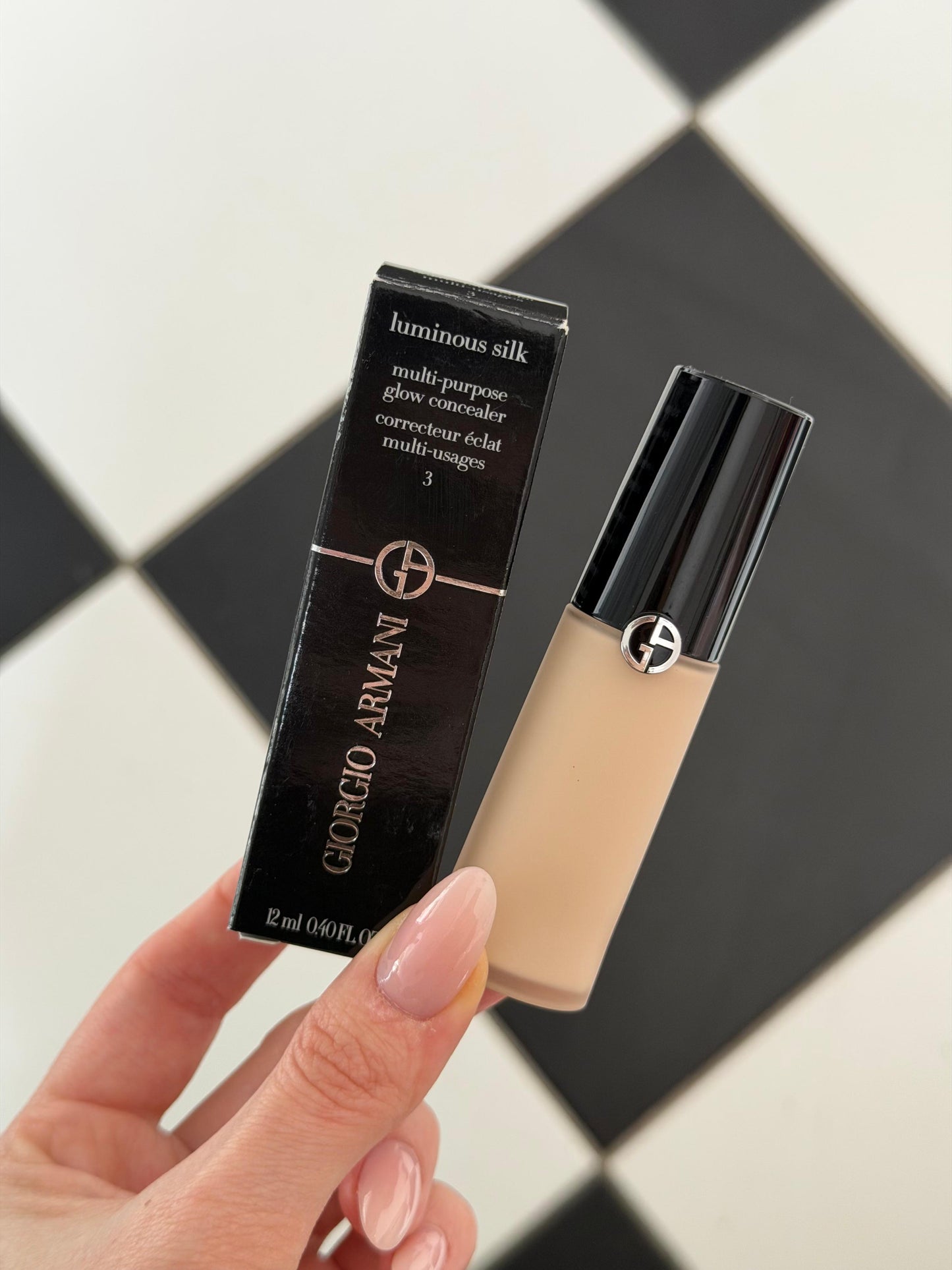 ARMANI Luminous Silk Hydrating & Brightening Concealer (3)