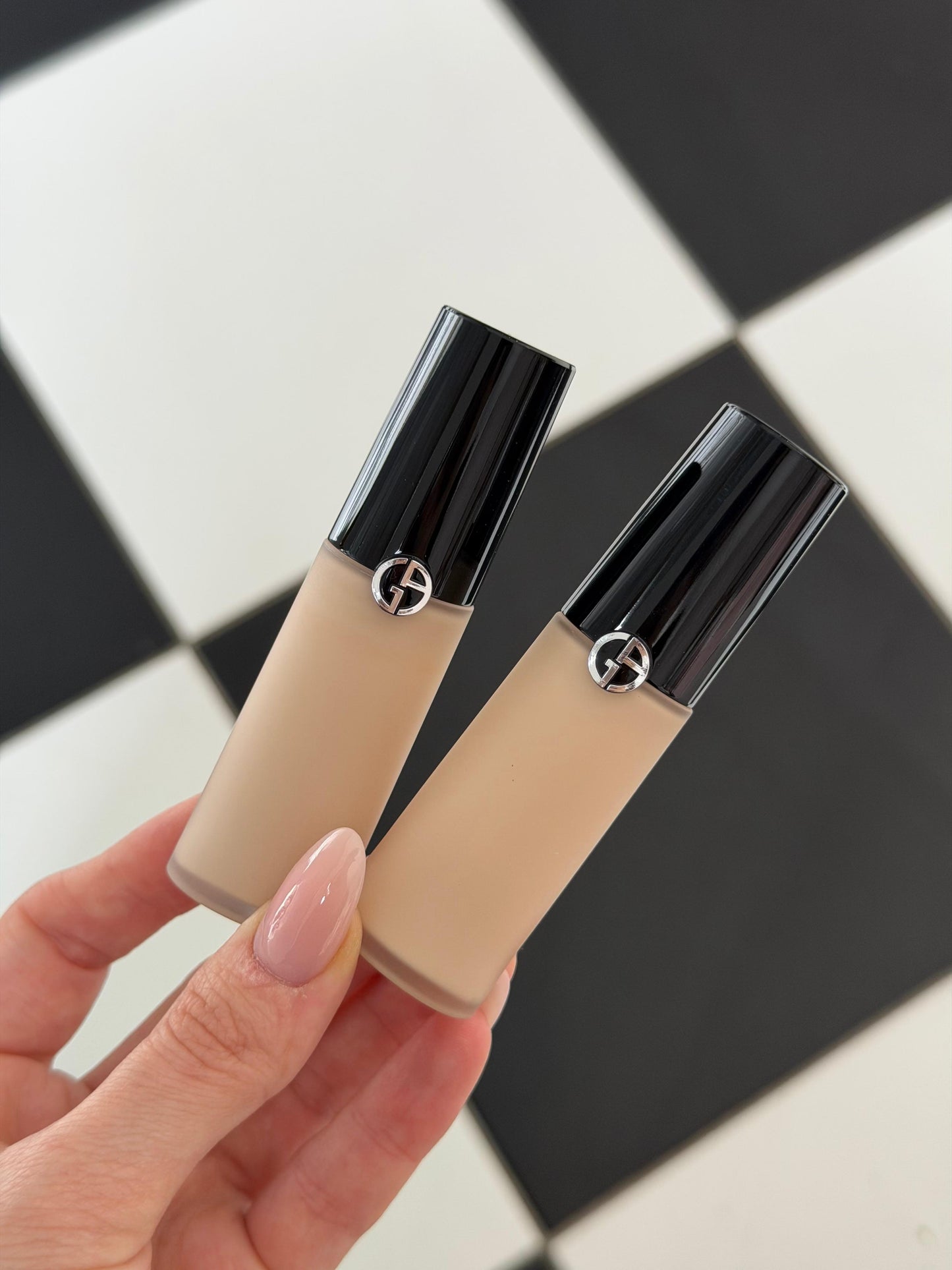 ARMANI Luminous Silk Hydrating & Brightening Concealer (3)