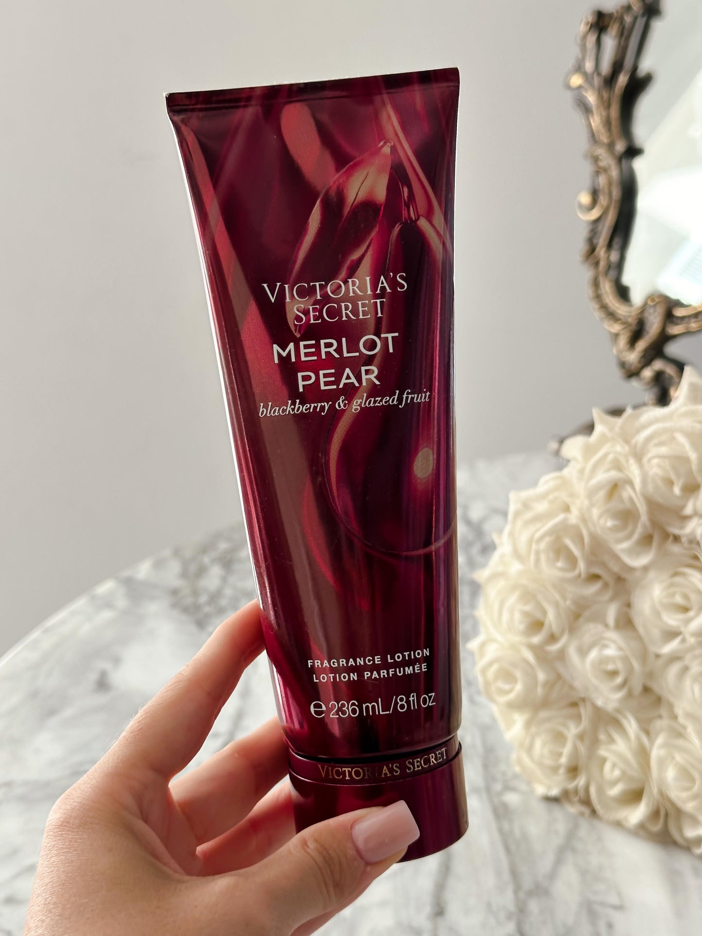 VICTORIA’S SECRET Merlot Pear
Fragrance Lotion