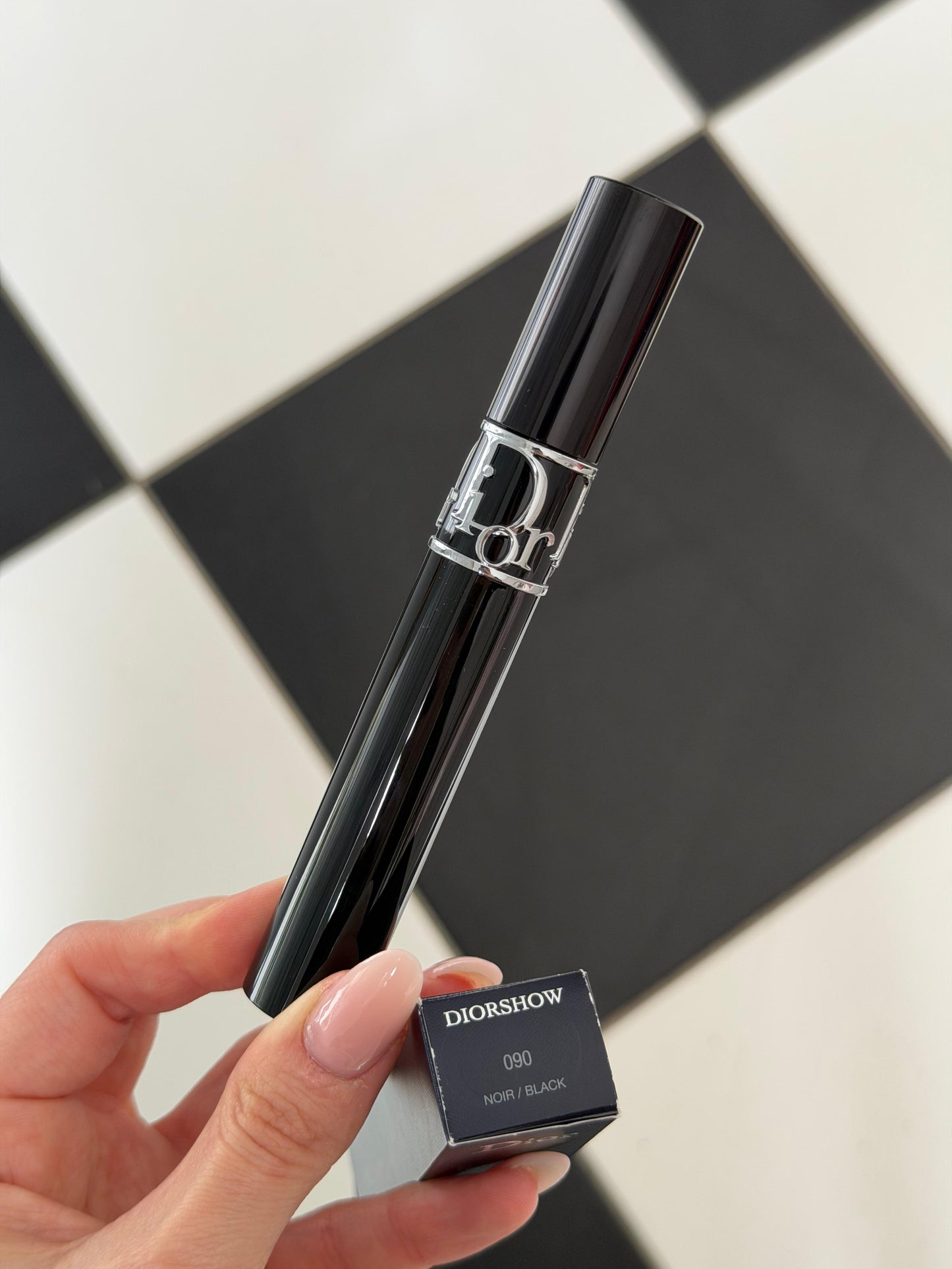 DIOR Diorshow
24h Buildable Volume Mascara - Black
