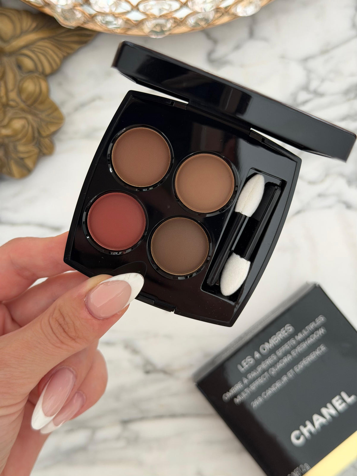 CHANEL Les 4 Ombres
Multi-Effect Quadra Eyeshadow (268)