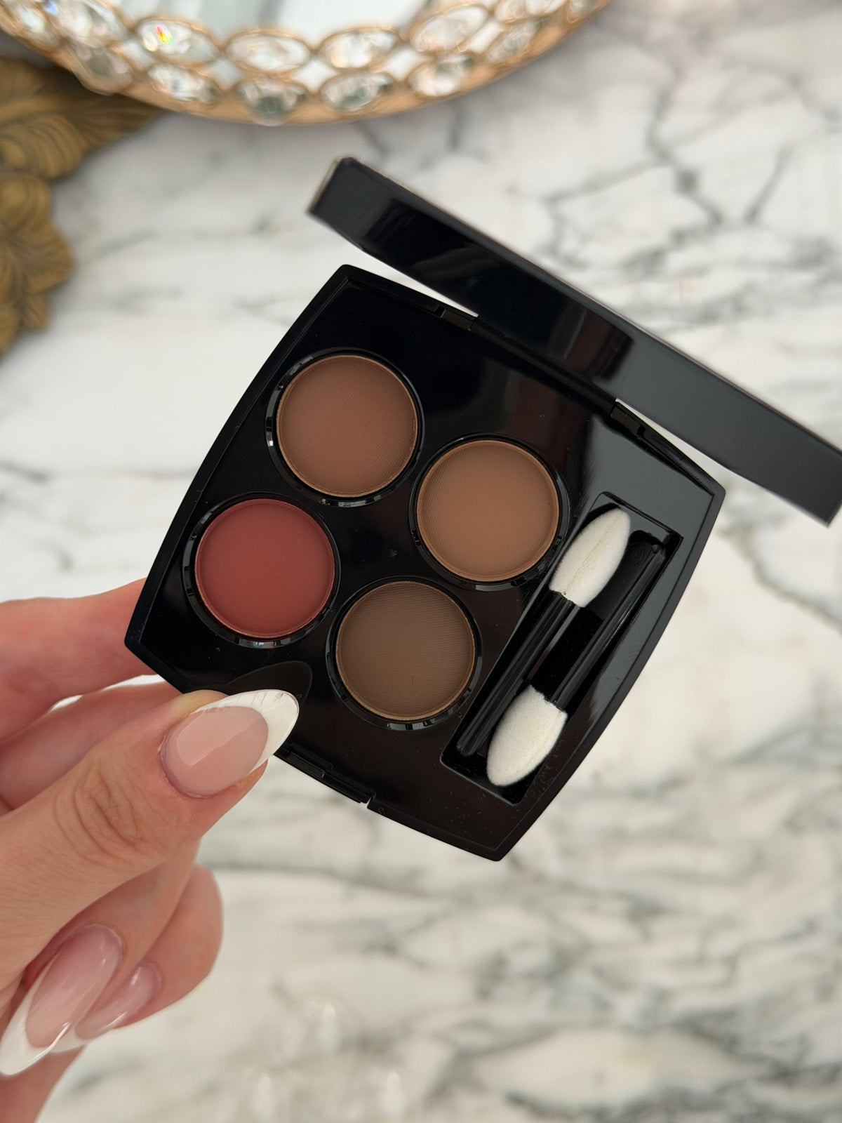 CHANEL Les 4 Ombres
Multi-Effect Quadra Eyeshadow (268)