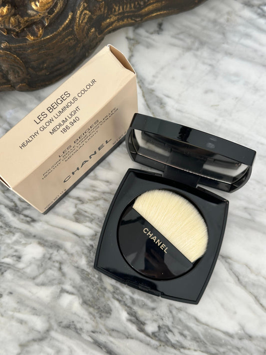 CHANEL Les Beiges
Healthy Glow Luminous Colour