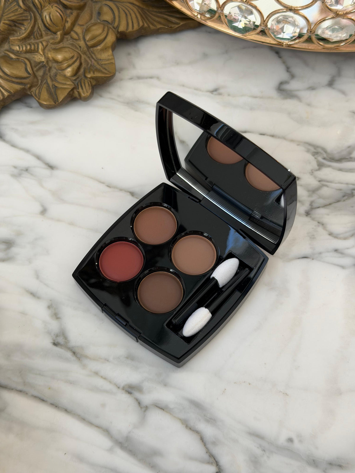 CHANEL Les 4 Ombres
Multi-Effect Quadra Eyeshadow (268)