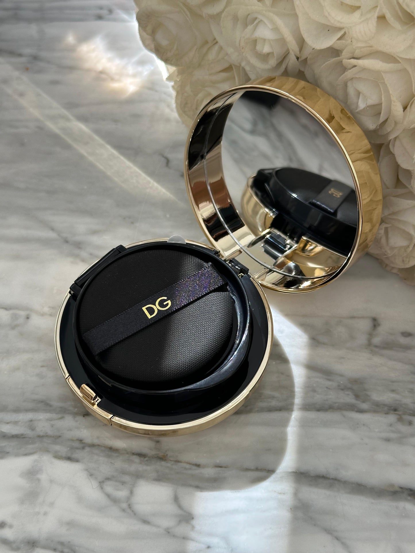 DOLCE & GABBANA
Preciouskin Perfect Finish Cushion Foundation SPF30