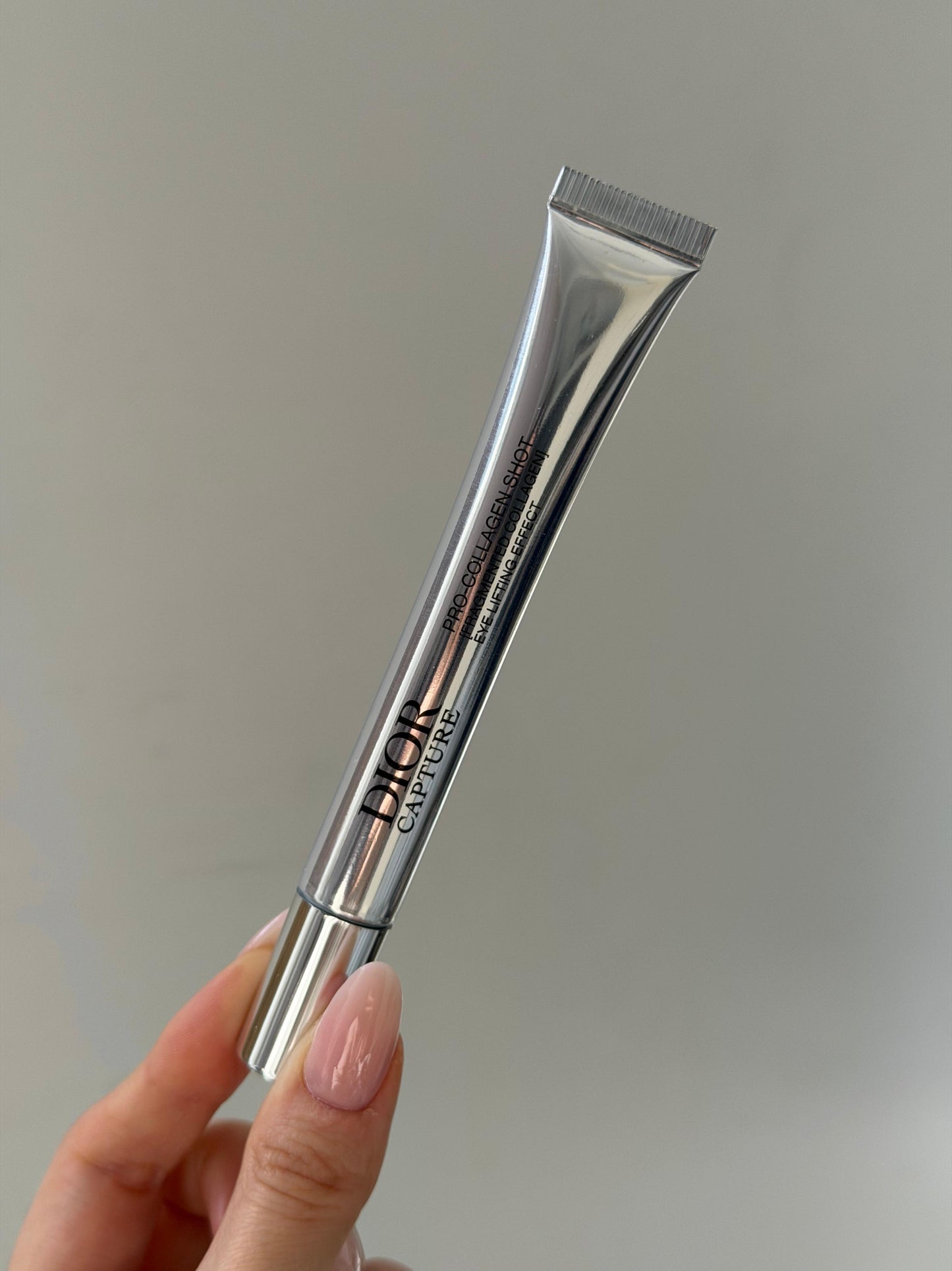 DIOR Capture Pro-Collagen Shot
Lifting Eye Care with Biotech Collagen Fragment
