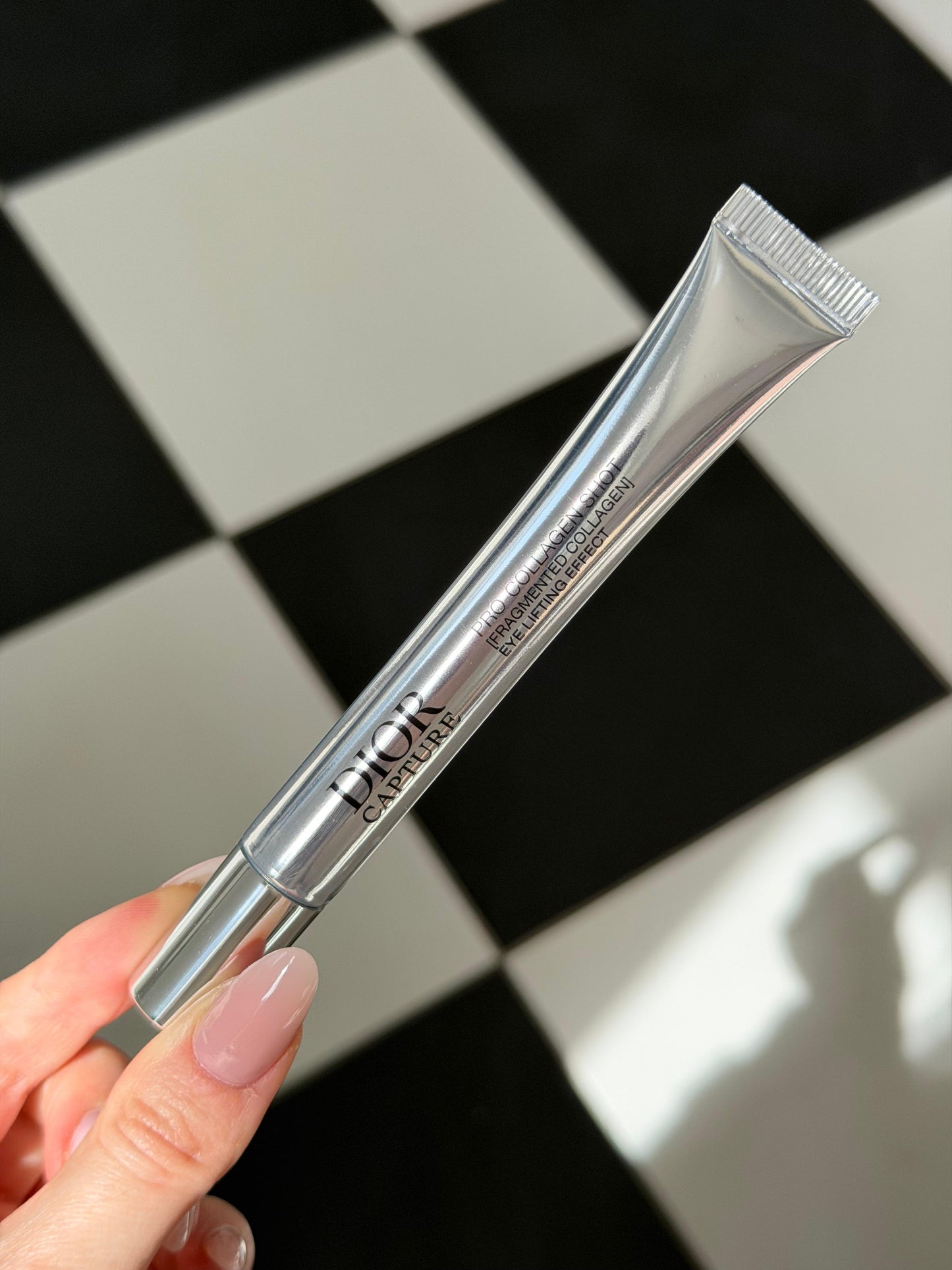 DIOR Capture Pro-Collagen Shot
Lifting Eye Care with Biotech Collagen Fragment