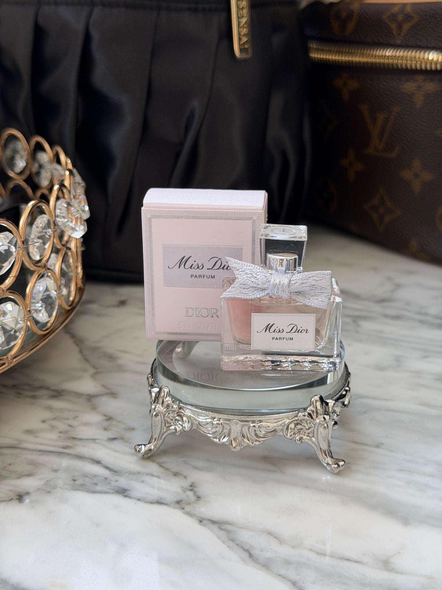DIOR Miss Dior Parfum - Travel Size
Intense Floral, Fruity and Woody Notes