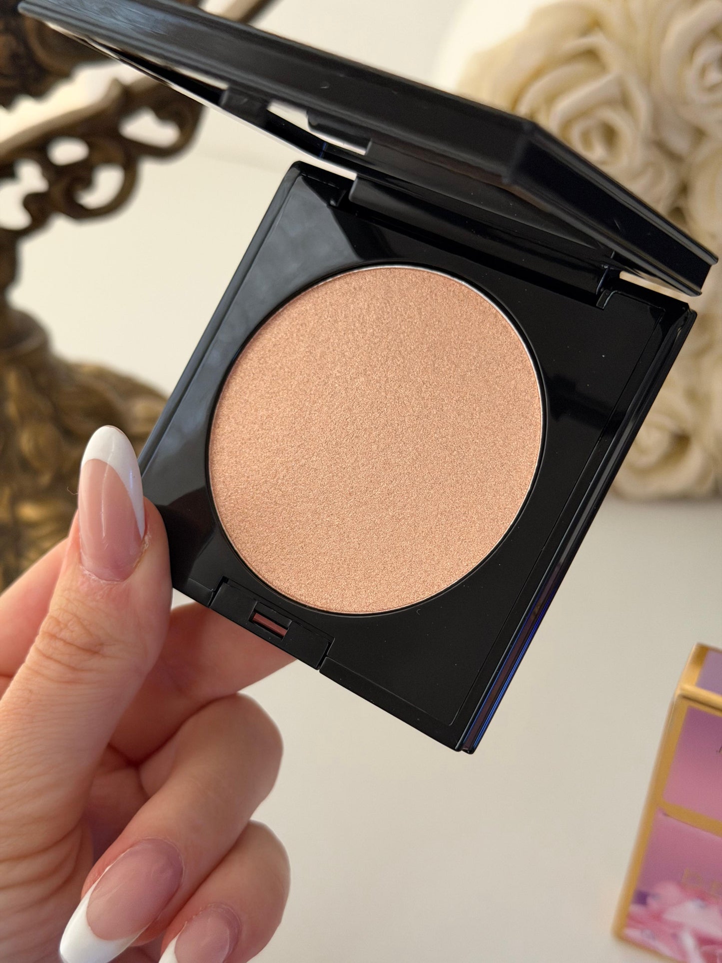 PAT McGRATH LABS Divine Glow Highlighter - Venus Nectar