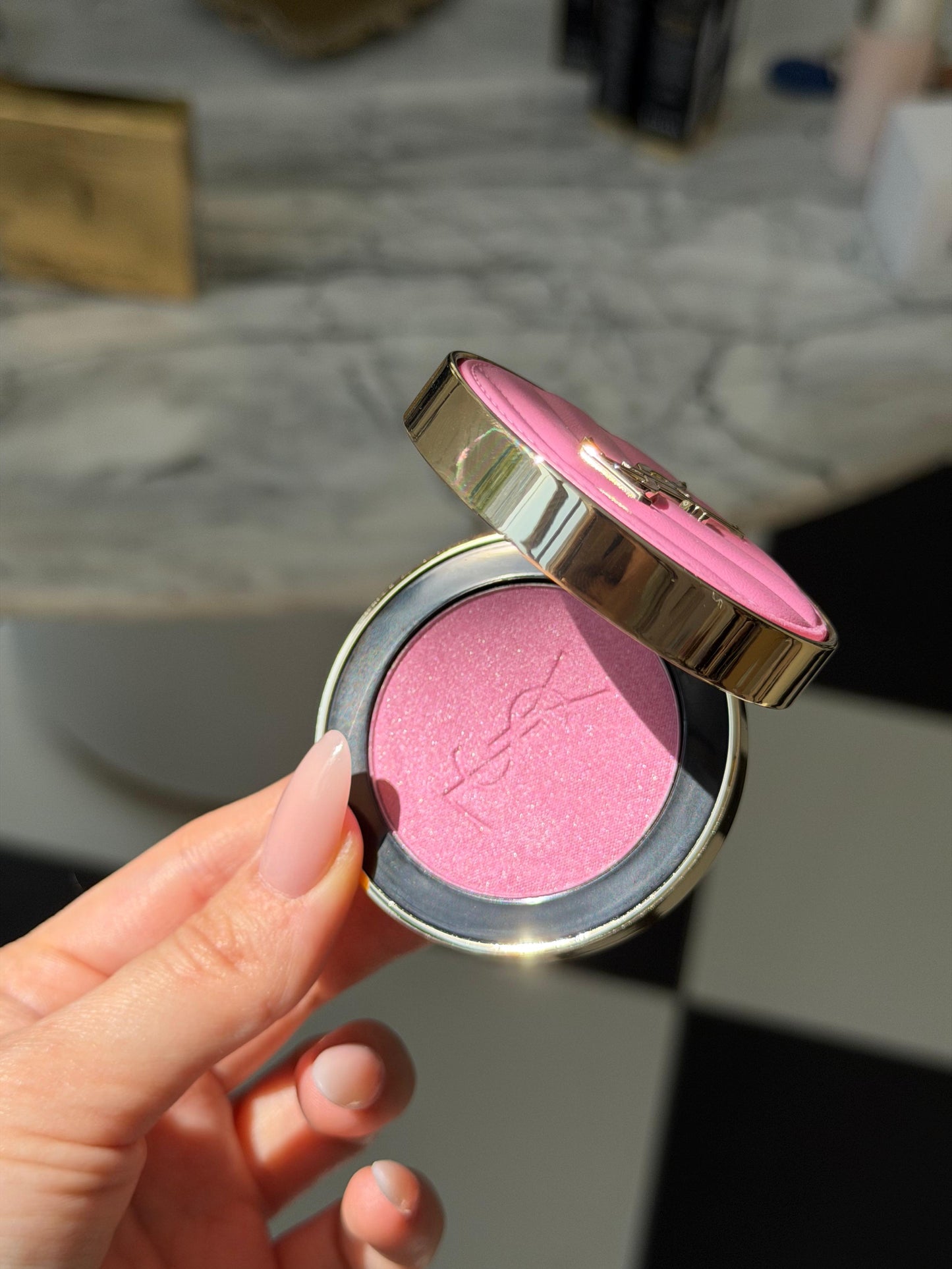 YSL Make Me Blush - Bold Blurring Blush (10)