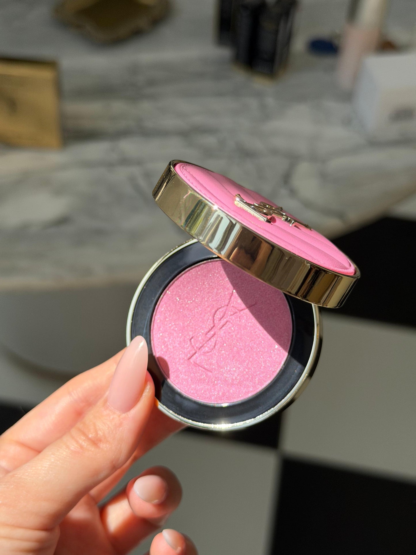 YSL Make Me Blush - Bold Blurring Blush (10)