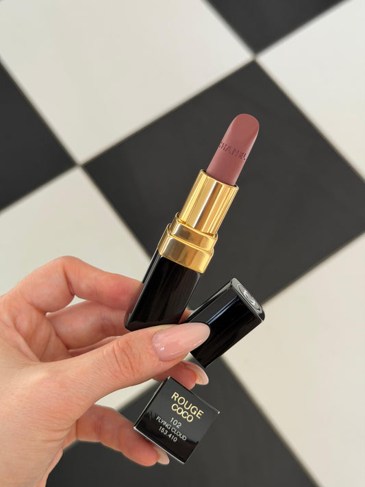 CHANEL Rouge Coco (102)
Ultra Hydrating Lipstick