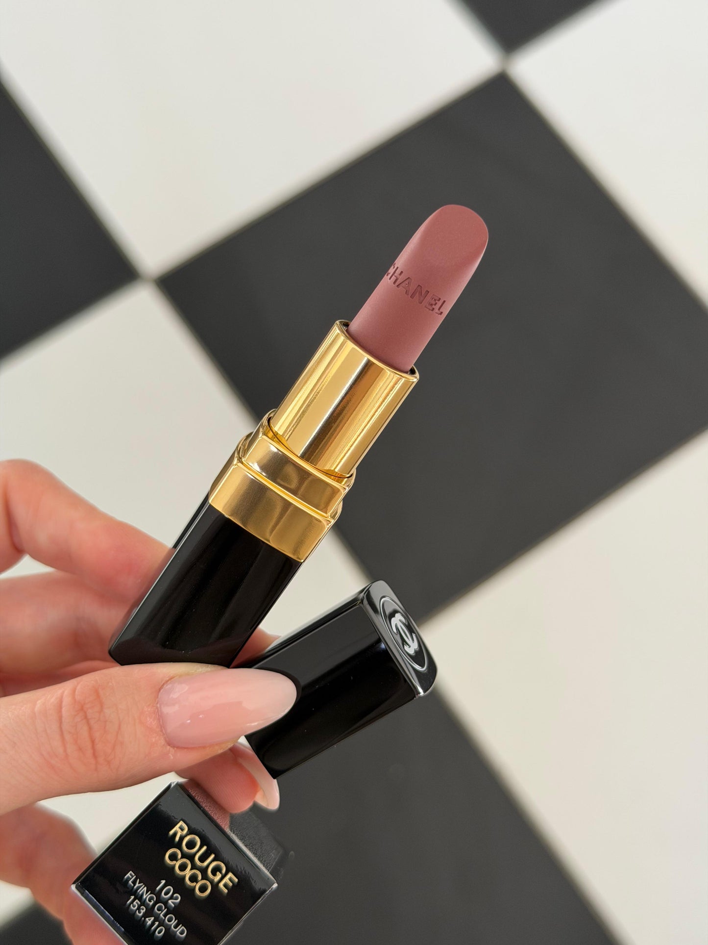 CHANEL Rouge Coco (102)
Ultra Hydrating Lipstick