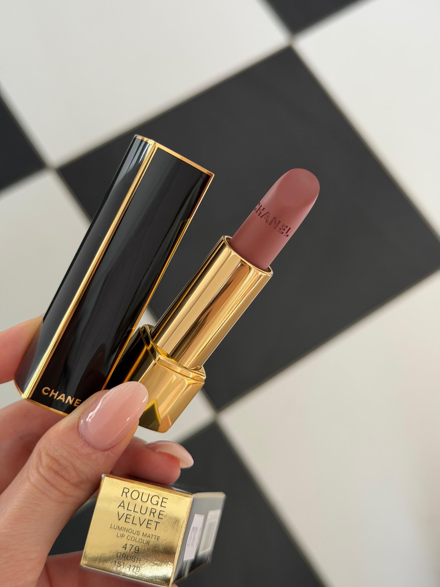 CHANEL Rouge Allure Velvet (479)
Luminous Matte Lipstick