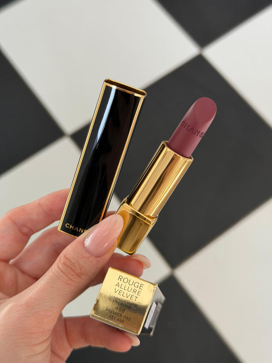 CHANEL Rouge Allure Velvet (488)
Luminous Matte Lipstick