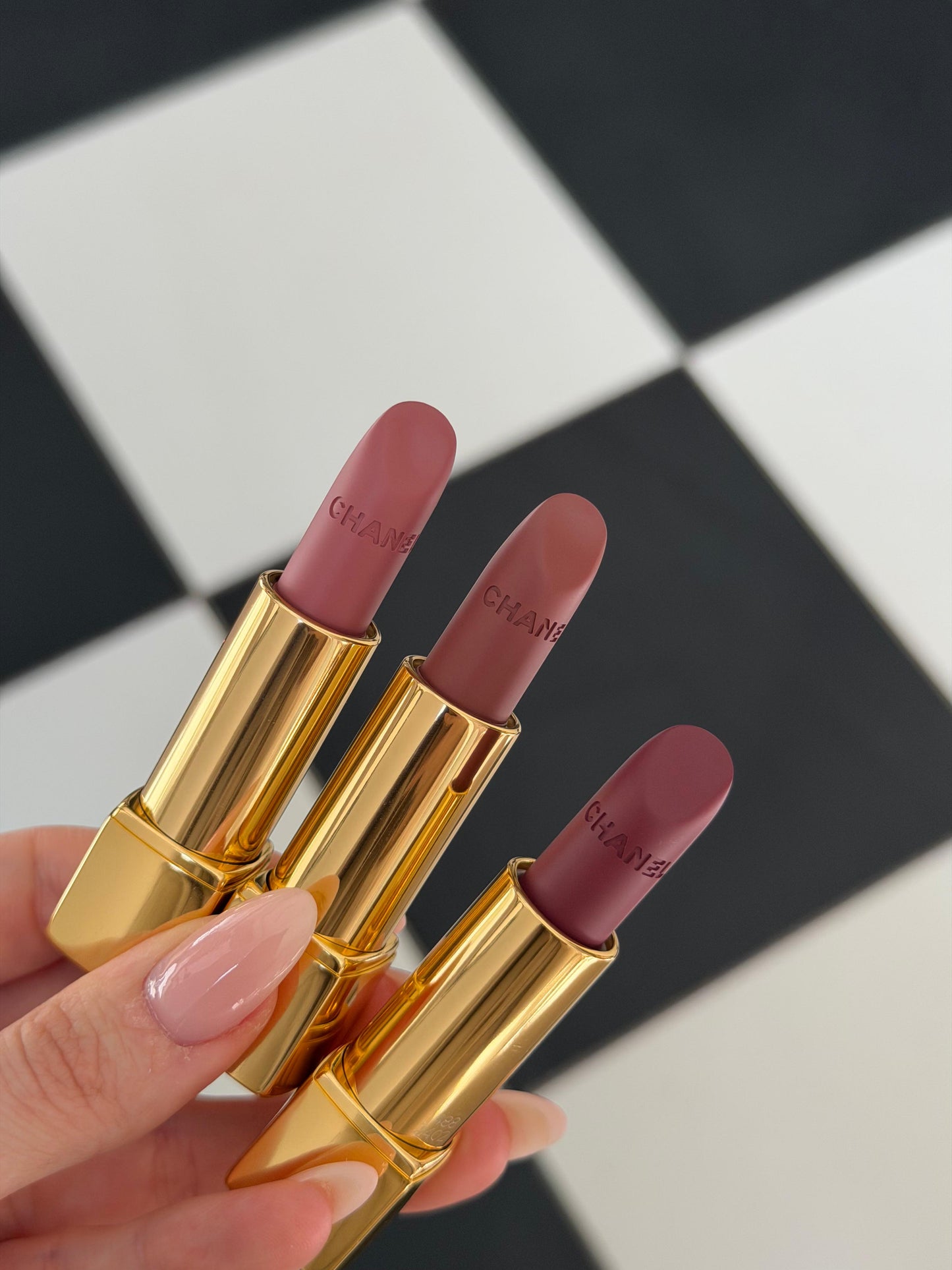 CHANEL Rouge Allure Velvet (488)
Luminous Matte Lipstick
