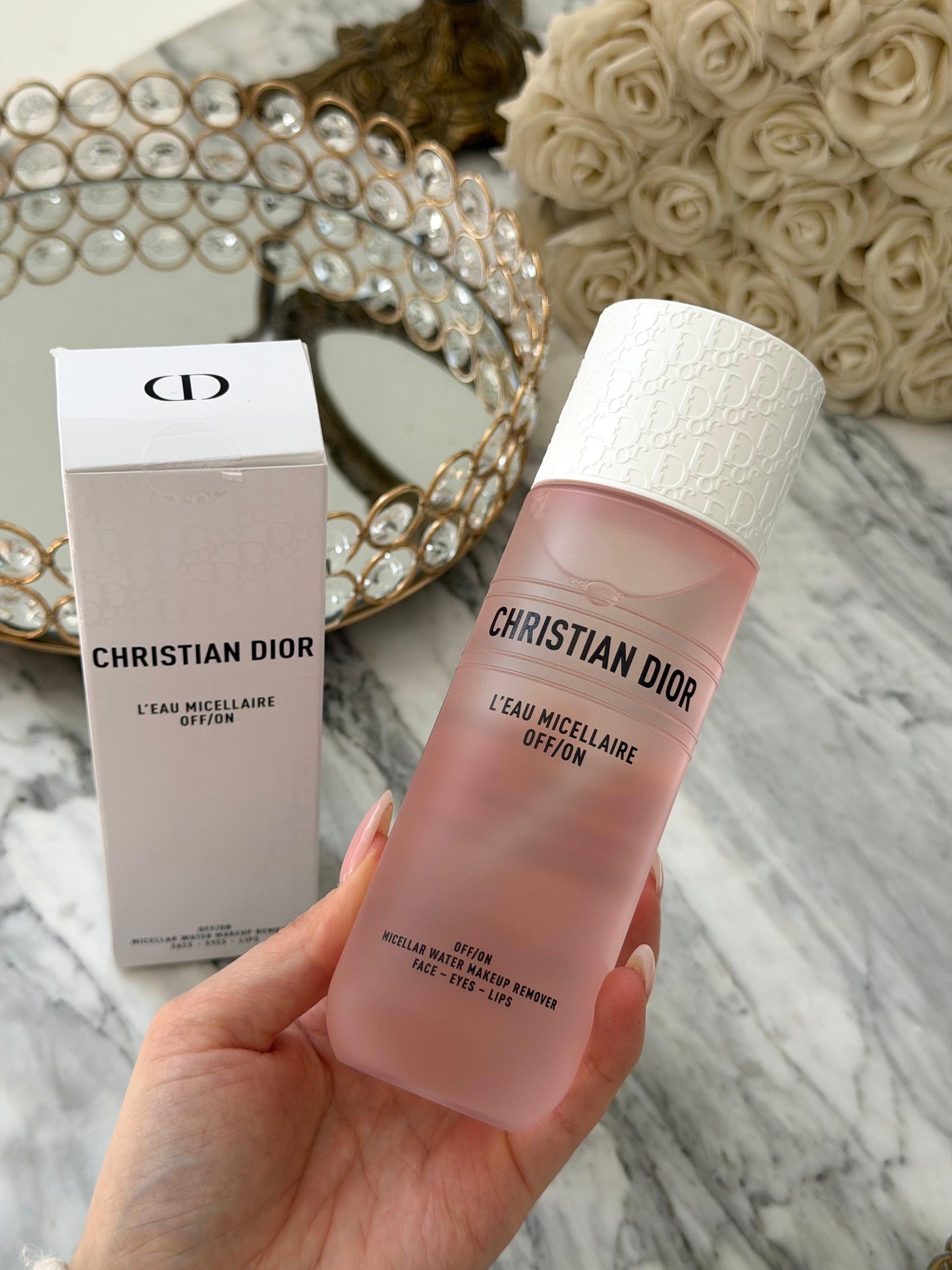 DIOR L’Eau Micellaire Off-On Makeup Remover
Face, Eyes And Lips