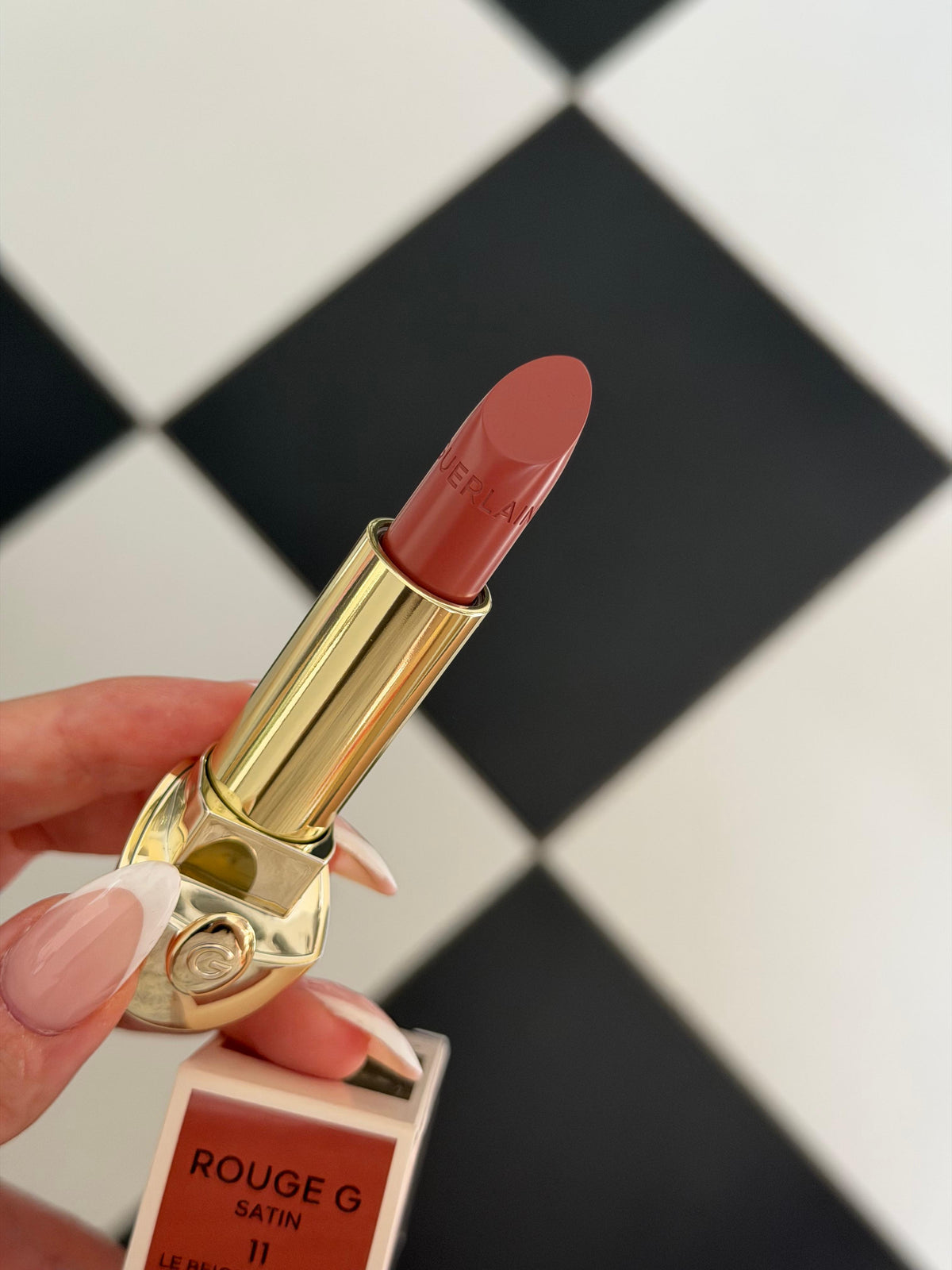 GUERLAIN Rouge G Satin
Lipstick (11)