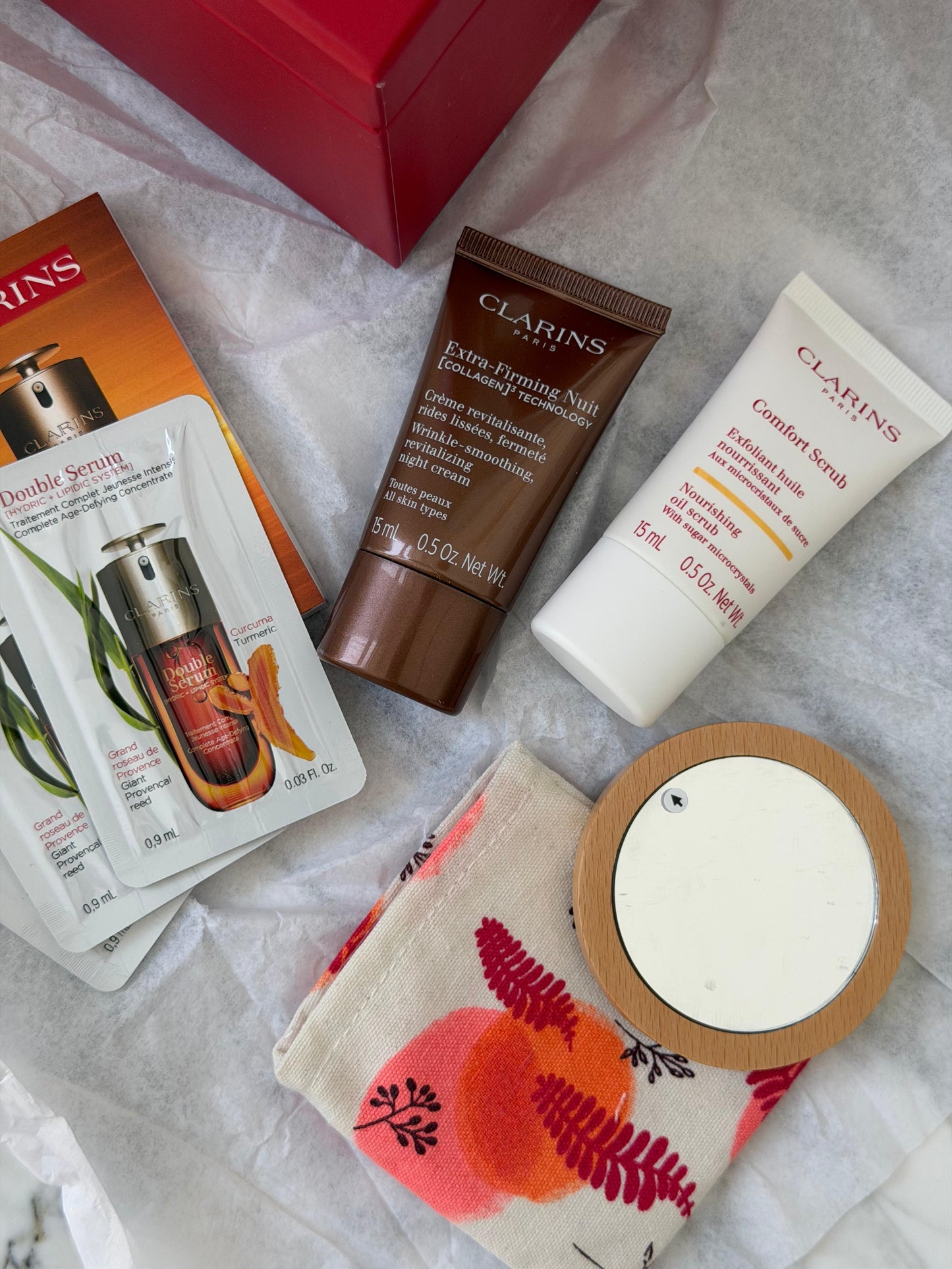 CLARINS Ready To Glow Beauty Box Skincare & Makeup Set