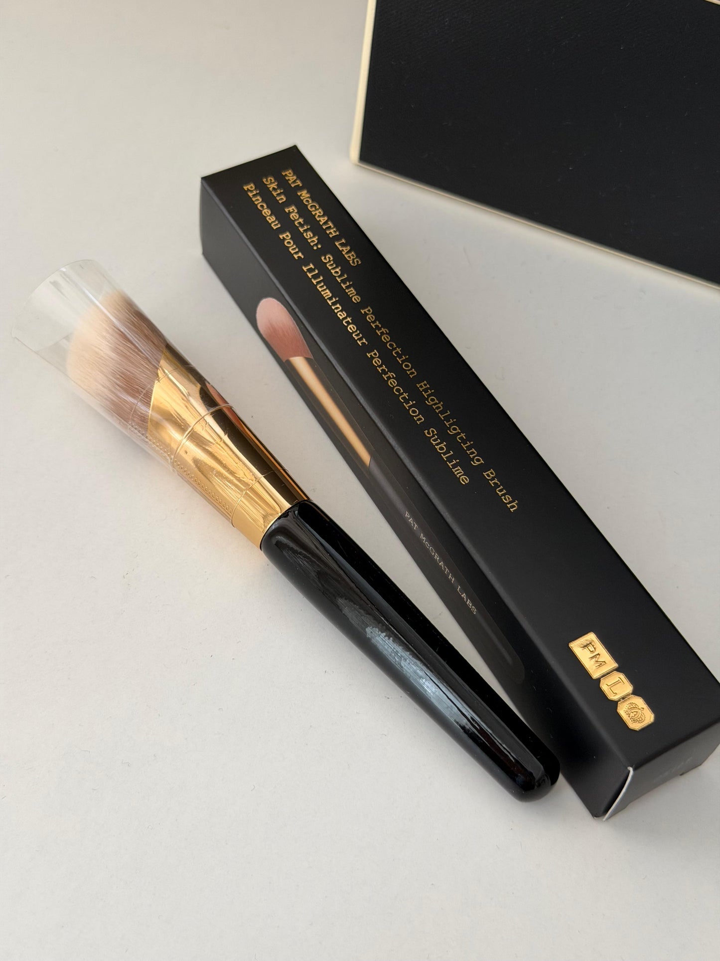 PAT McGRATH LABS Skin Fetish: Sublime Perfection Highlighting Brush