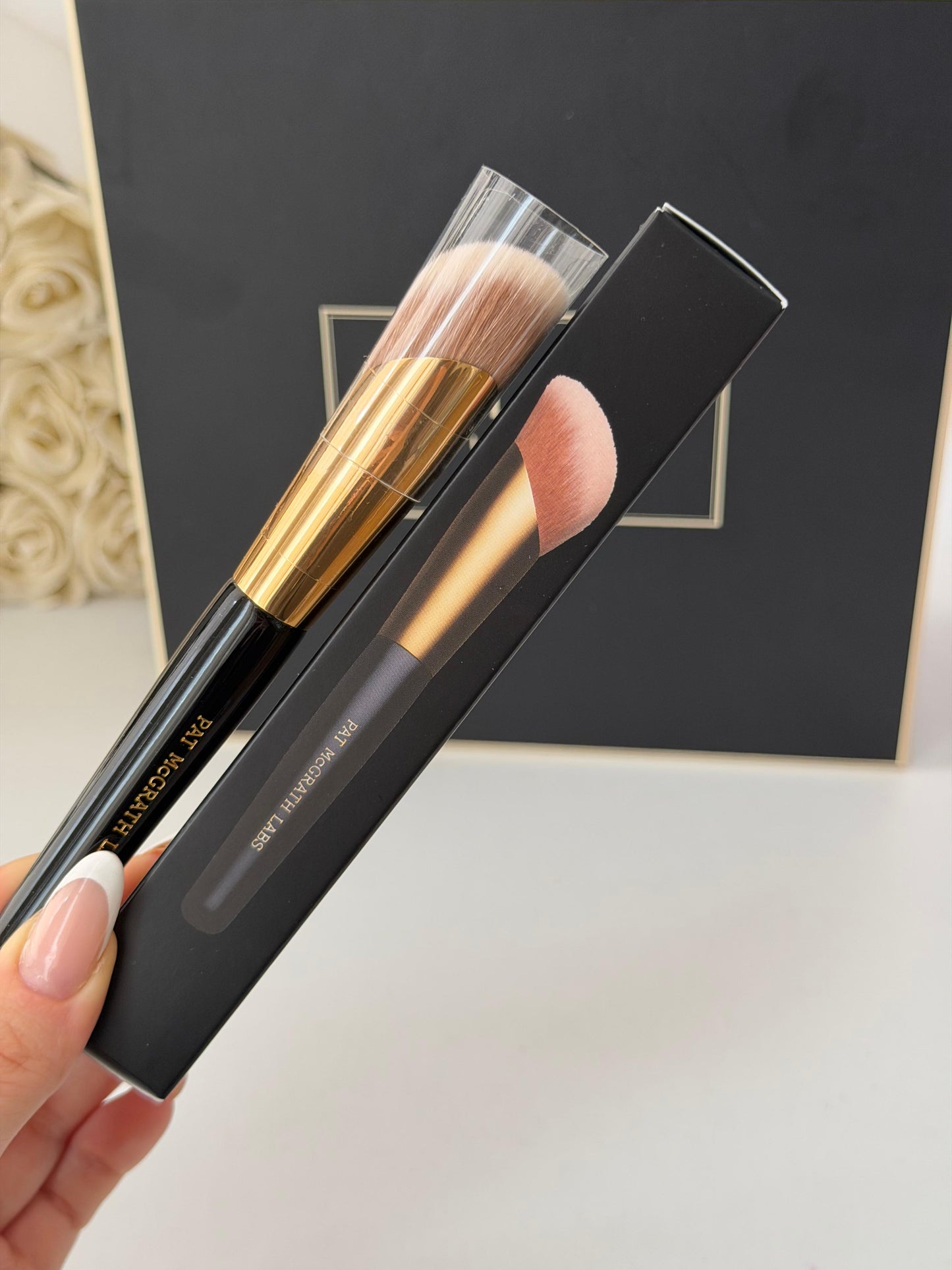 PAT McGRATH LABS Skin Fetish: Sublime Perfection Highlighting Brush