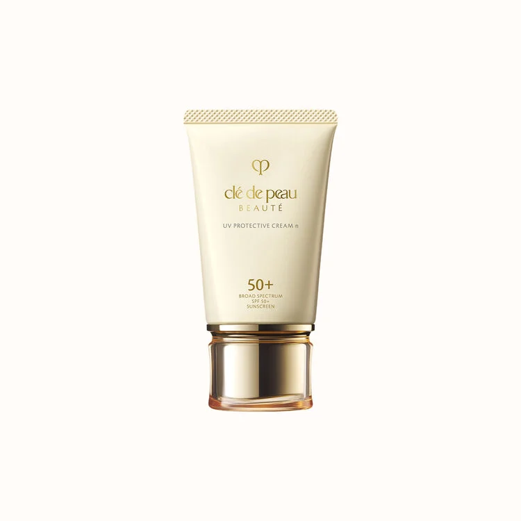 CLÉ DE PEAU BEAUTÉ UV Protective Cream SPF50+
Skin’s Intelligent Daily Defense