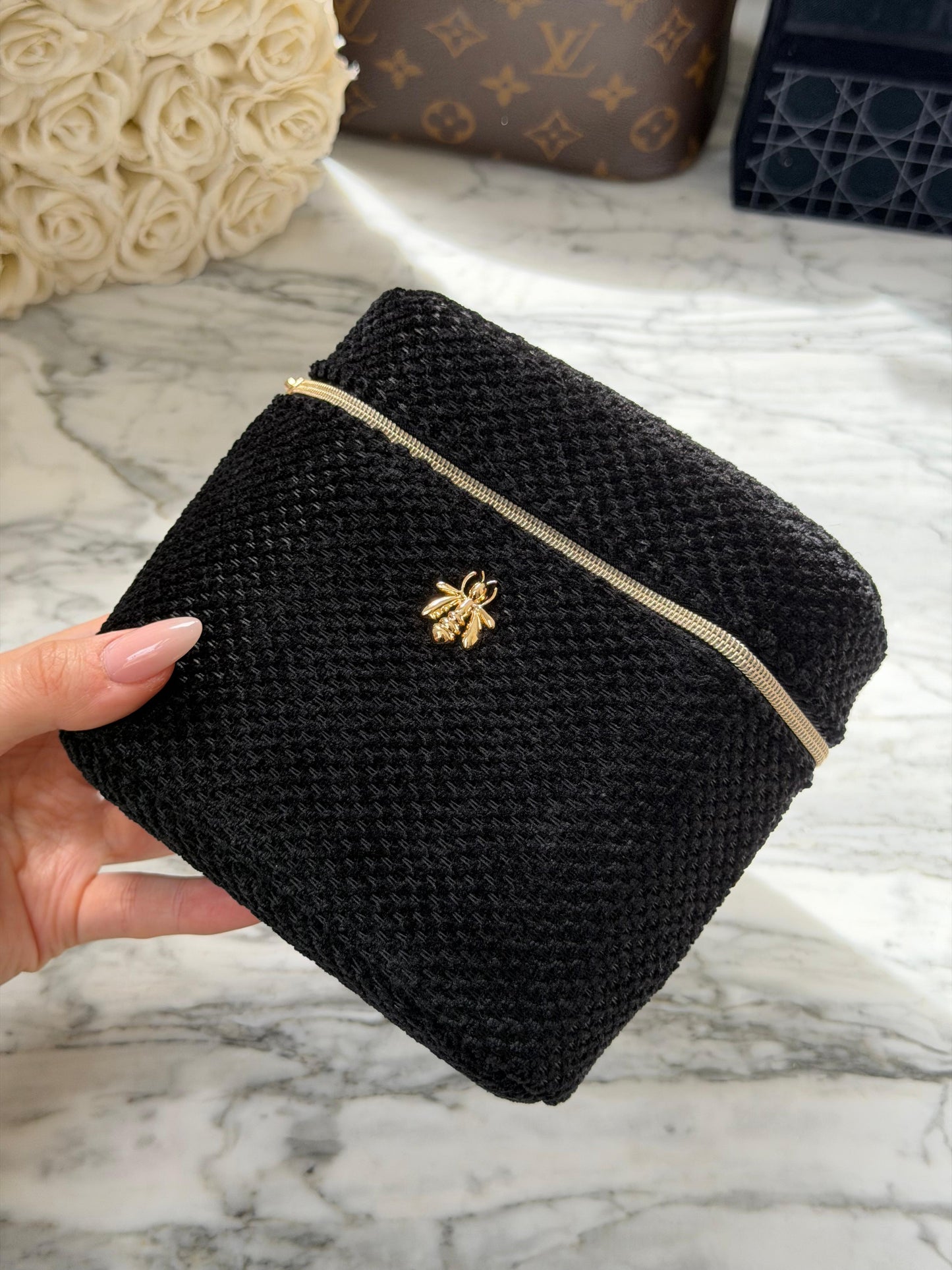GUERLAIN
Black Beauty Pouch