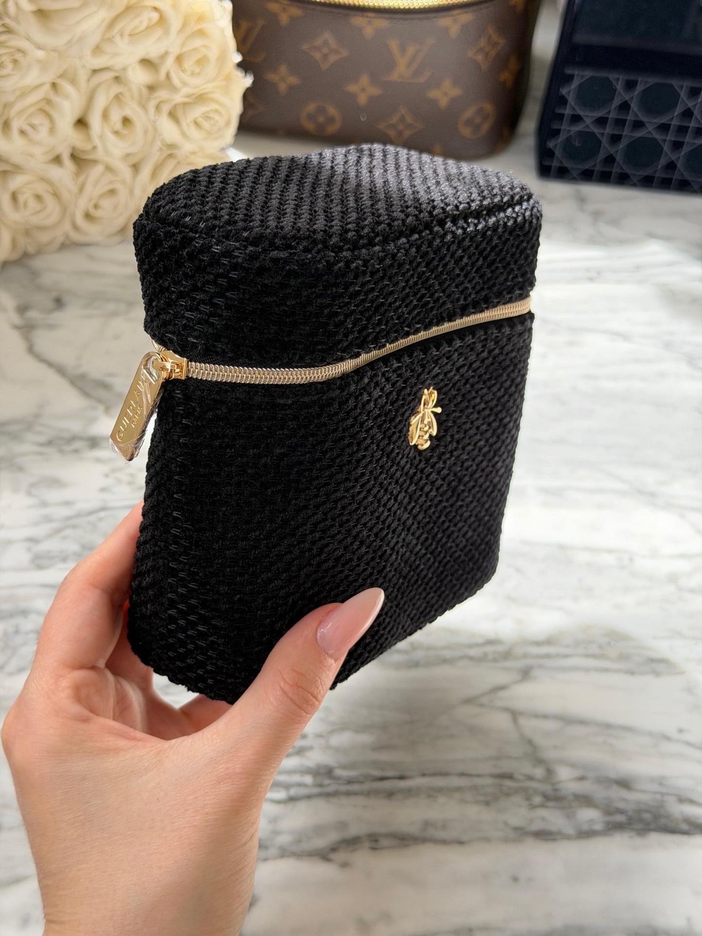 GUERLAIN
Black Beauty Pouch