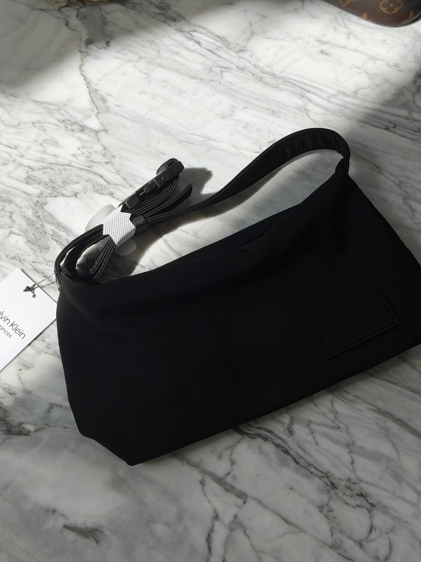 CALVIN KLEIN Black Travel Corp Pouch Gift
