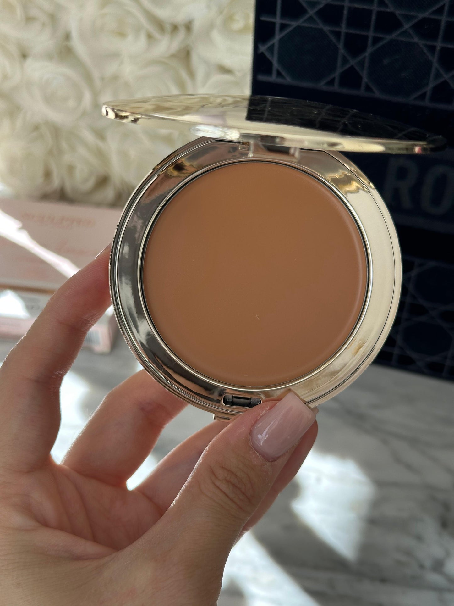 SCULPTED By Aimee
Cream Luxe Bronze