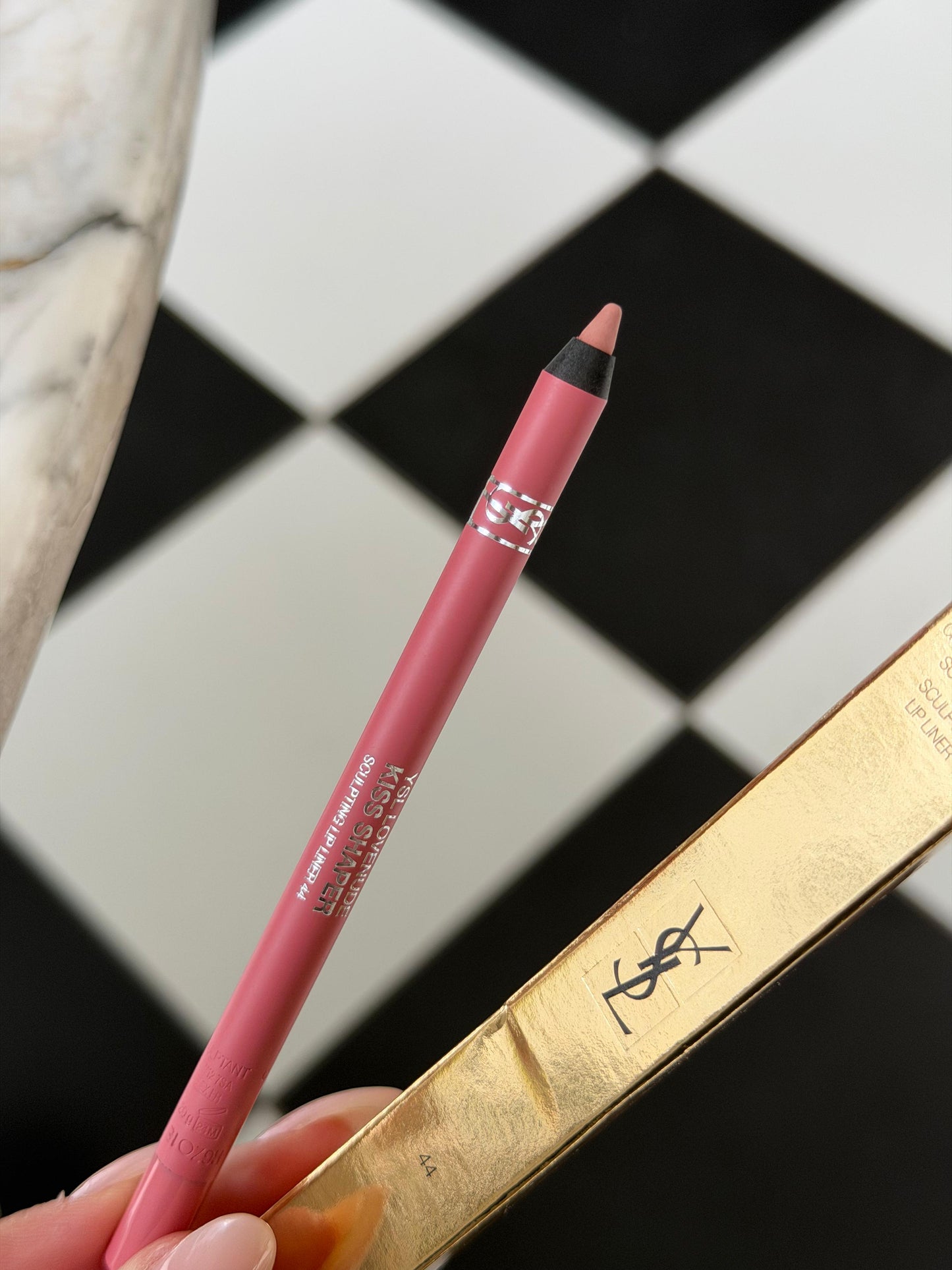 YSL
Kiss Shaper Long-Lasting Sculpting Lip Liner (44)