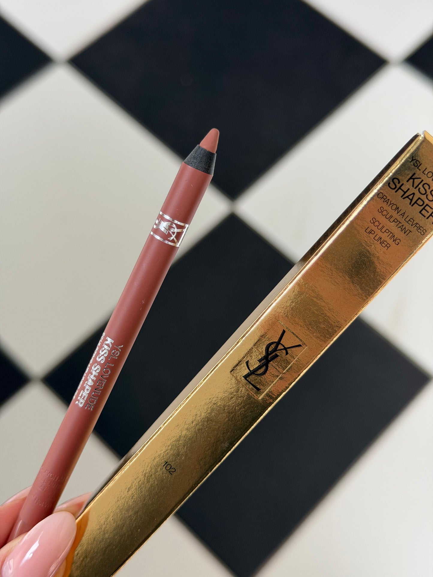 YSL
Kiss Shaper Long-Lasting Sculpting Lip Liner (102)