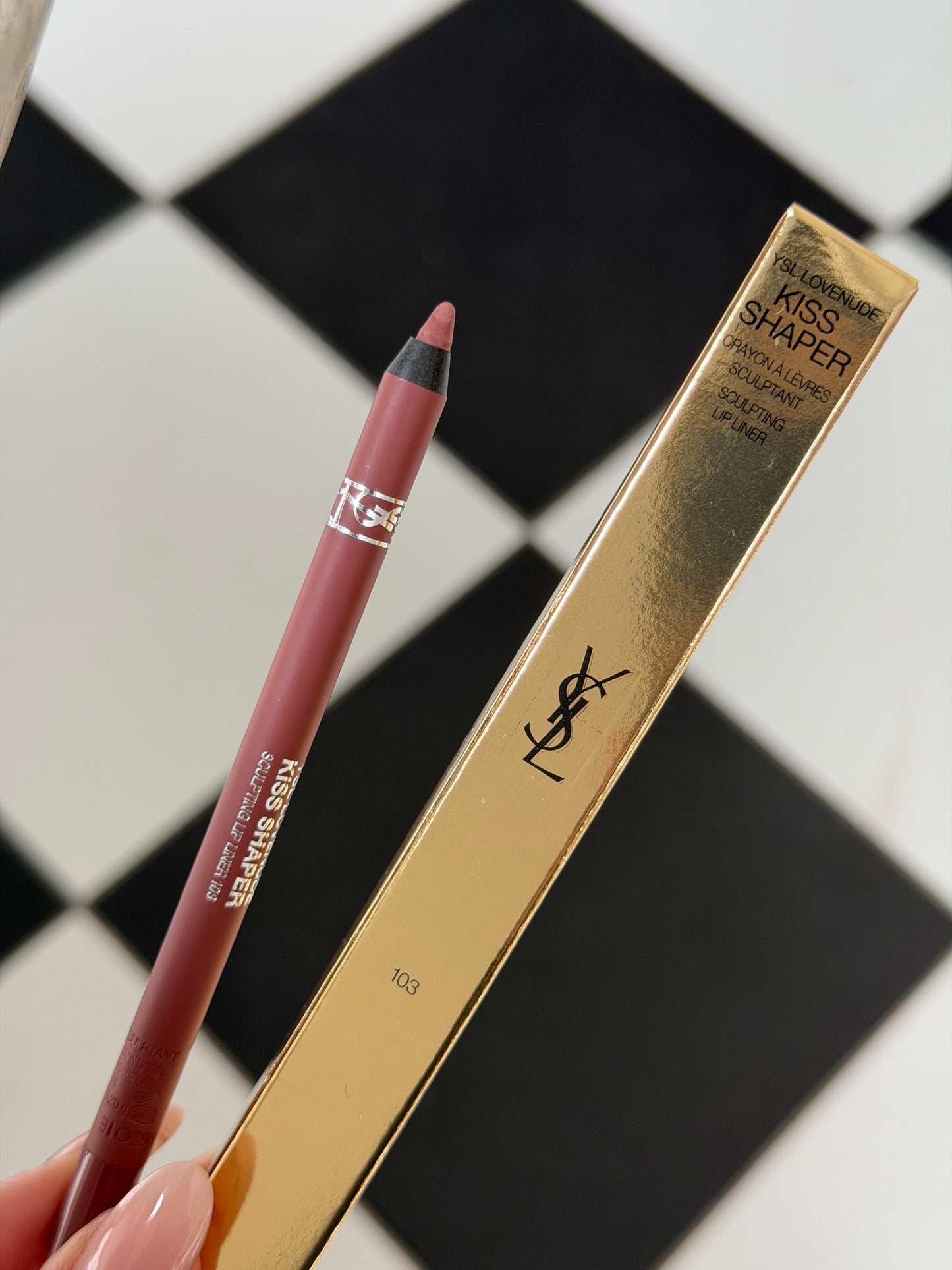 YSL
Kiss Shaper Long-Lasting Sculpting Lip Liner (103)