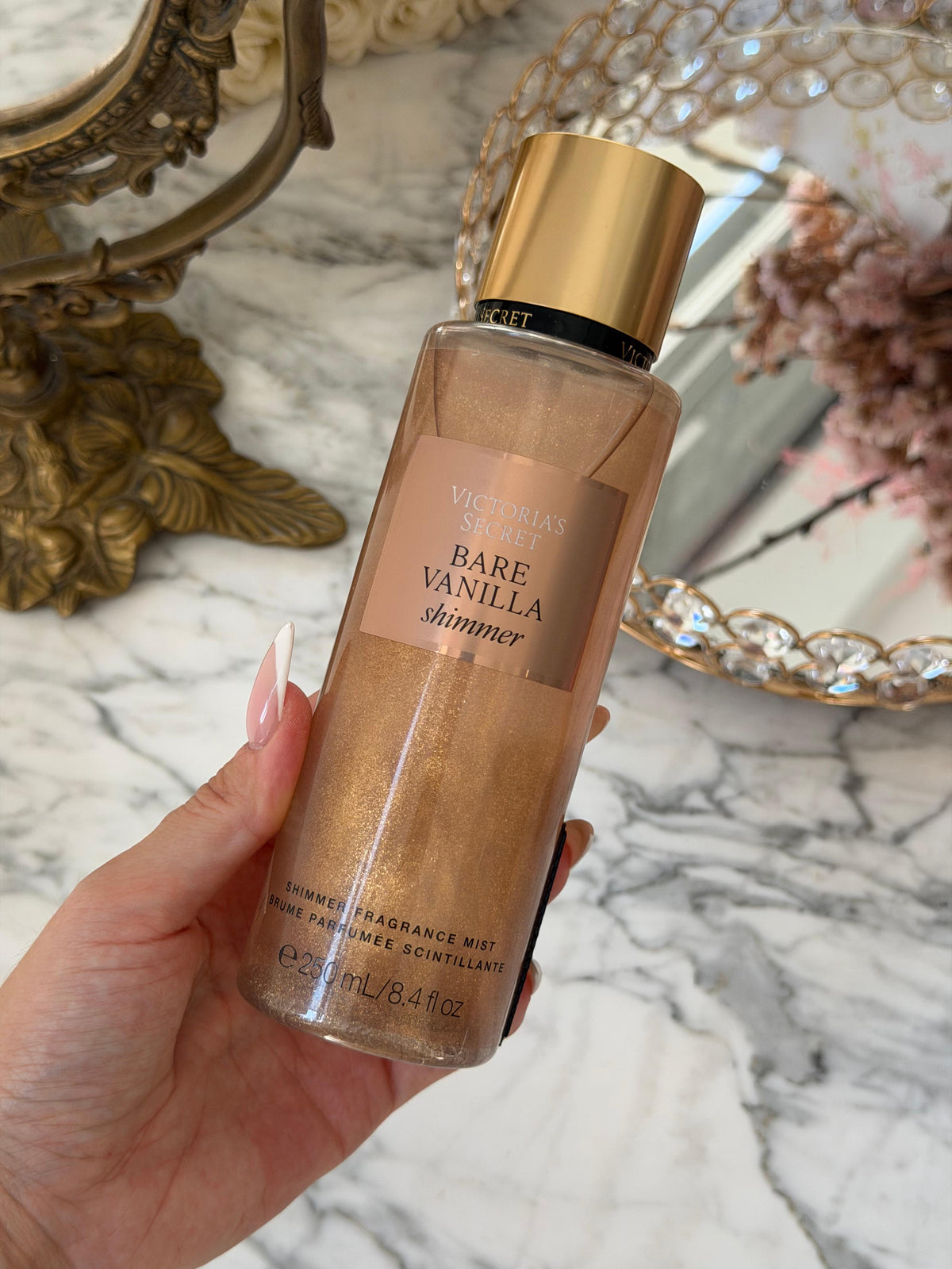 VICTORIA’S SECRET
Bare Vanilla Shimmer
Fragrance Mist