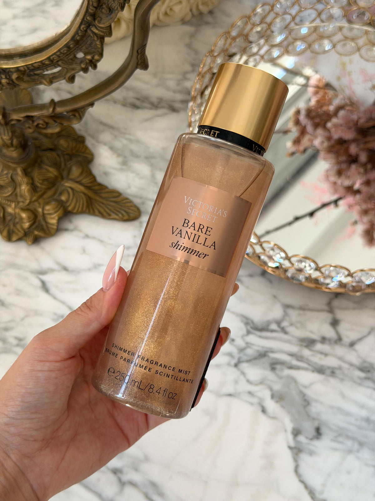 VICTORIA’S SECRET
Bare Vanilla Shimmer
Fragrance Mist