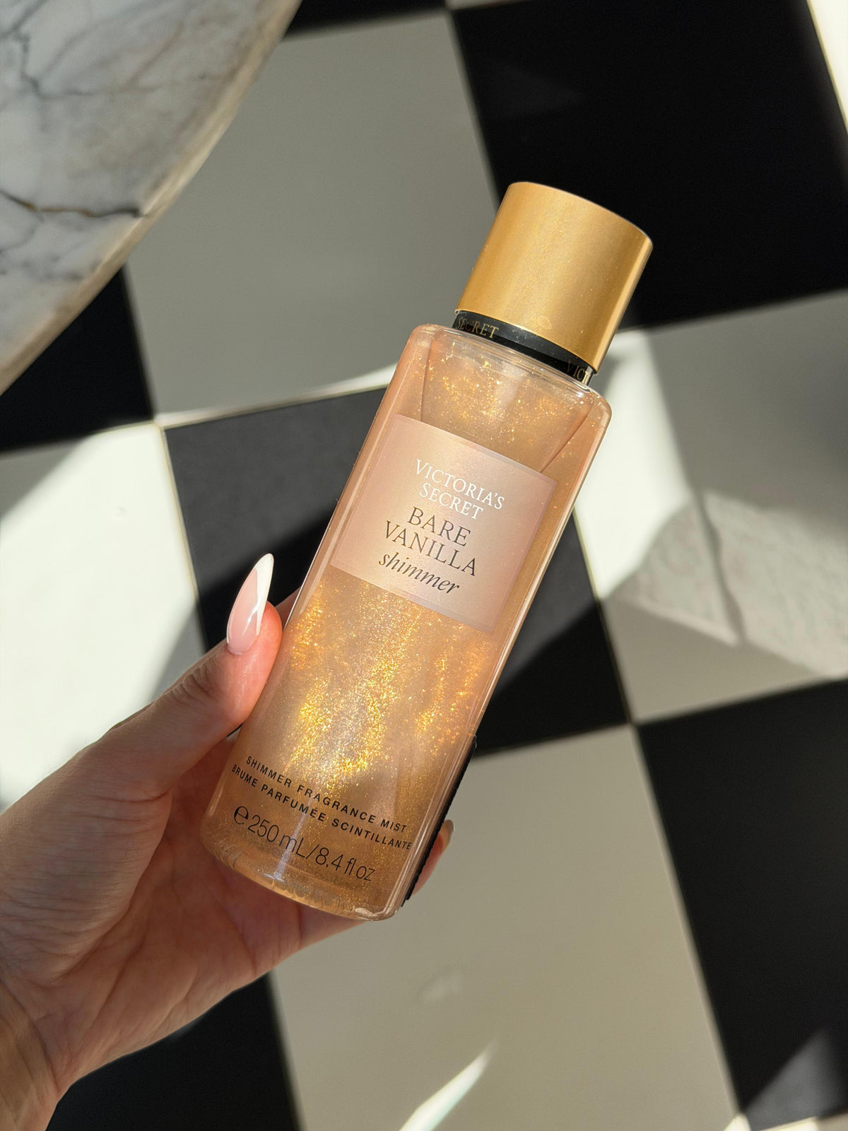 VICTORIA’S SECRET
Bare Vanilla Shimmer
Fragrance Mist