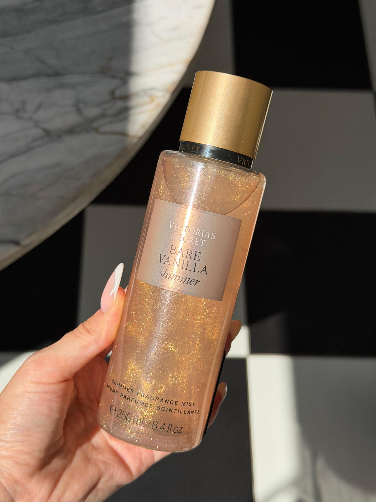 VICTORIA’S SECRET
Bare Vanilla Shimmer
Fragrance Mist