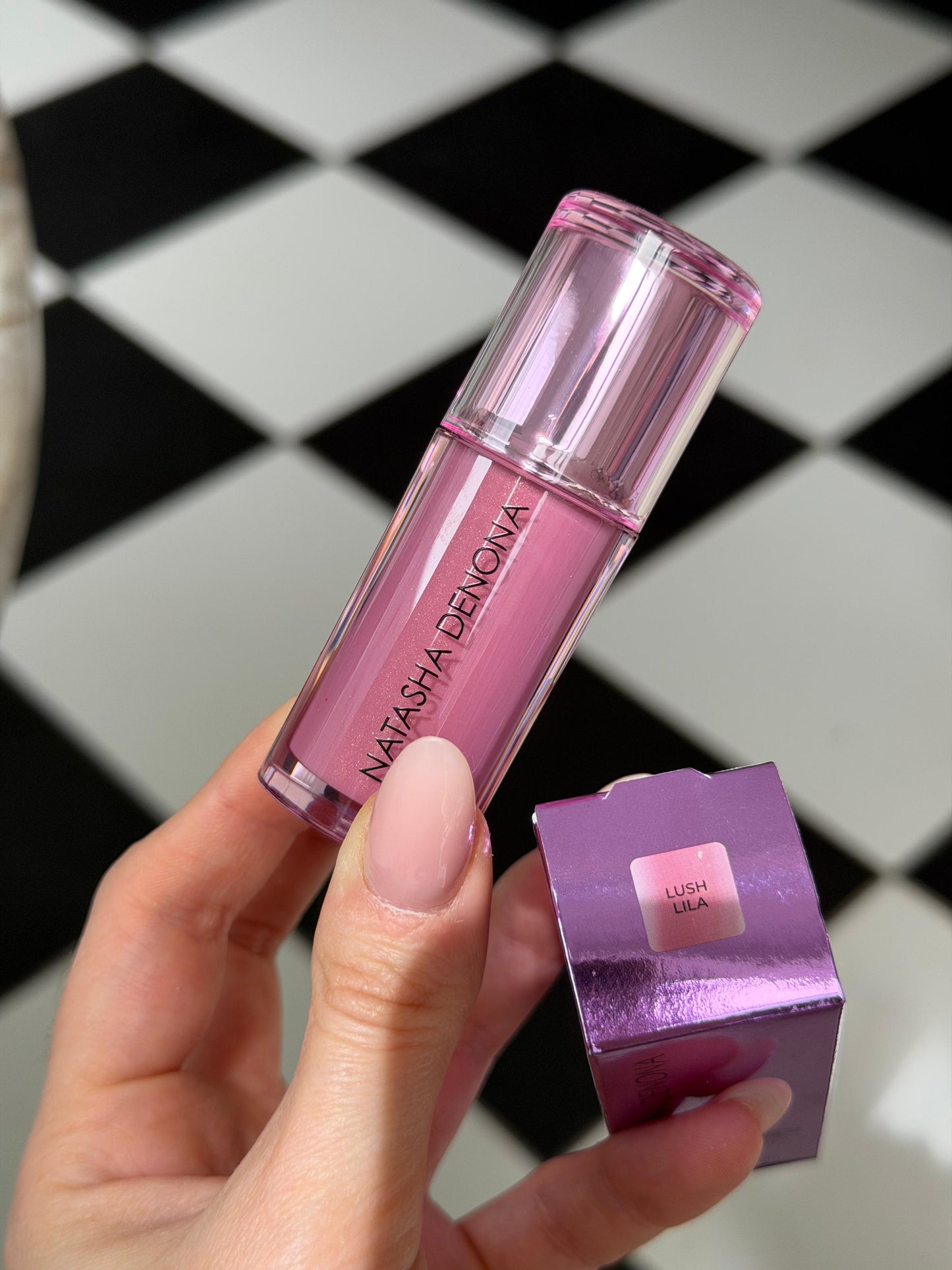 NATASHA DENONA Hy-Gloss
Hy-Brid Tinted Gloss Balm - Lush Lila