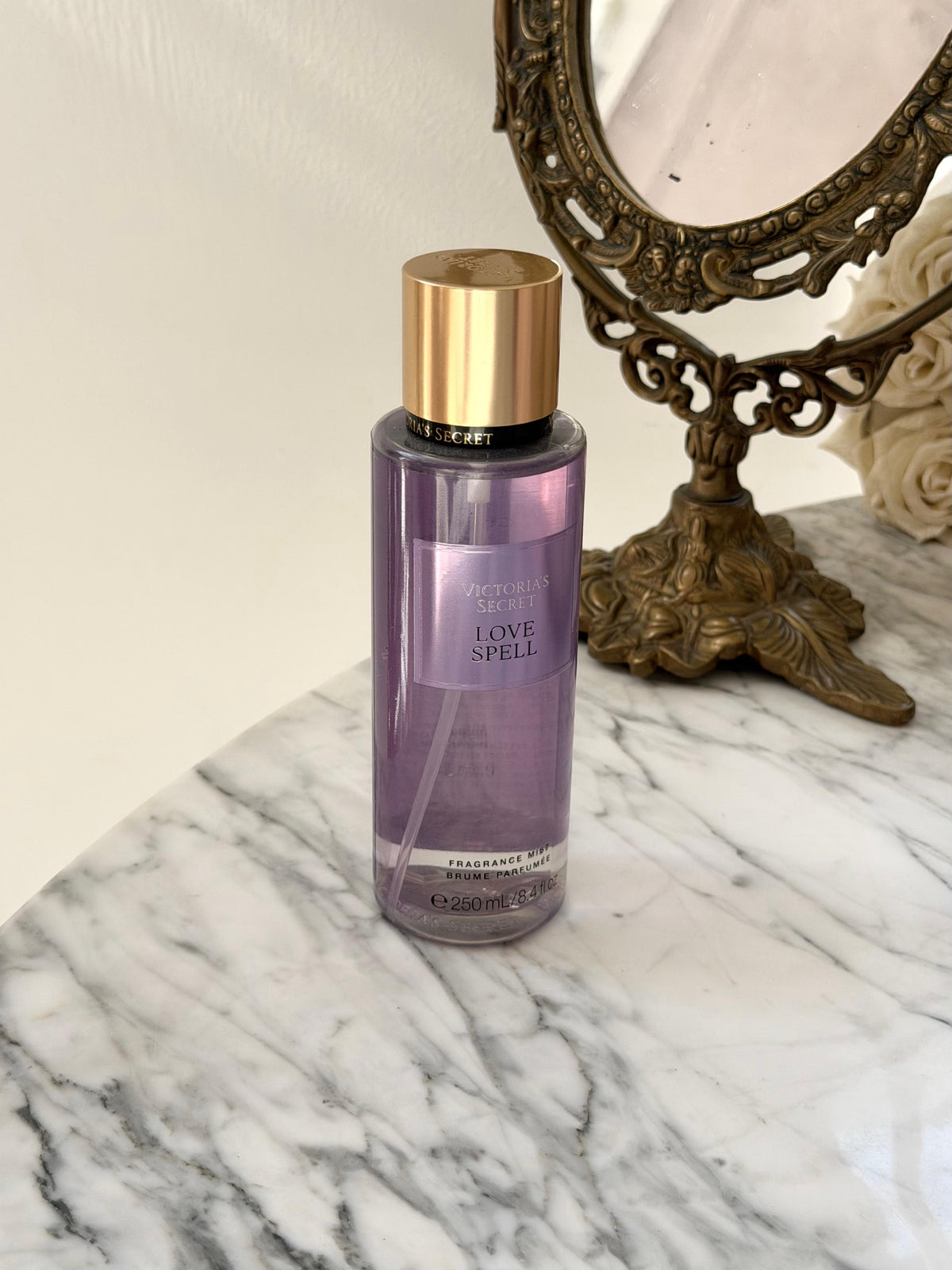 VICTORIA’S SECRET Love Spell
Fragrance Mist