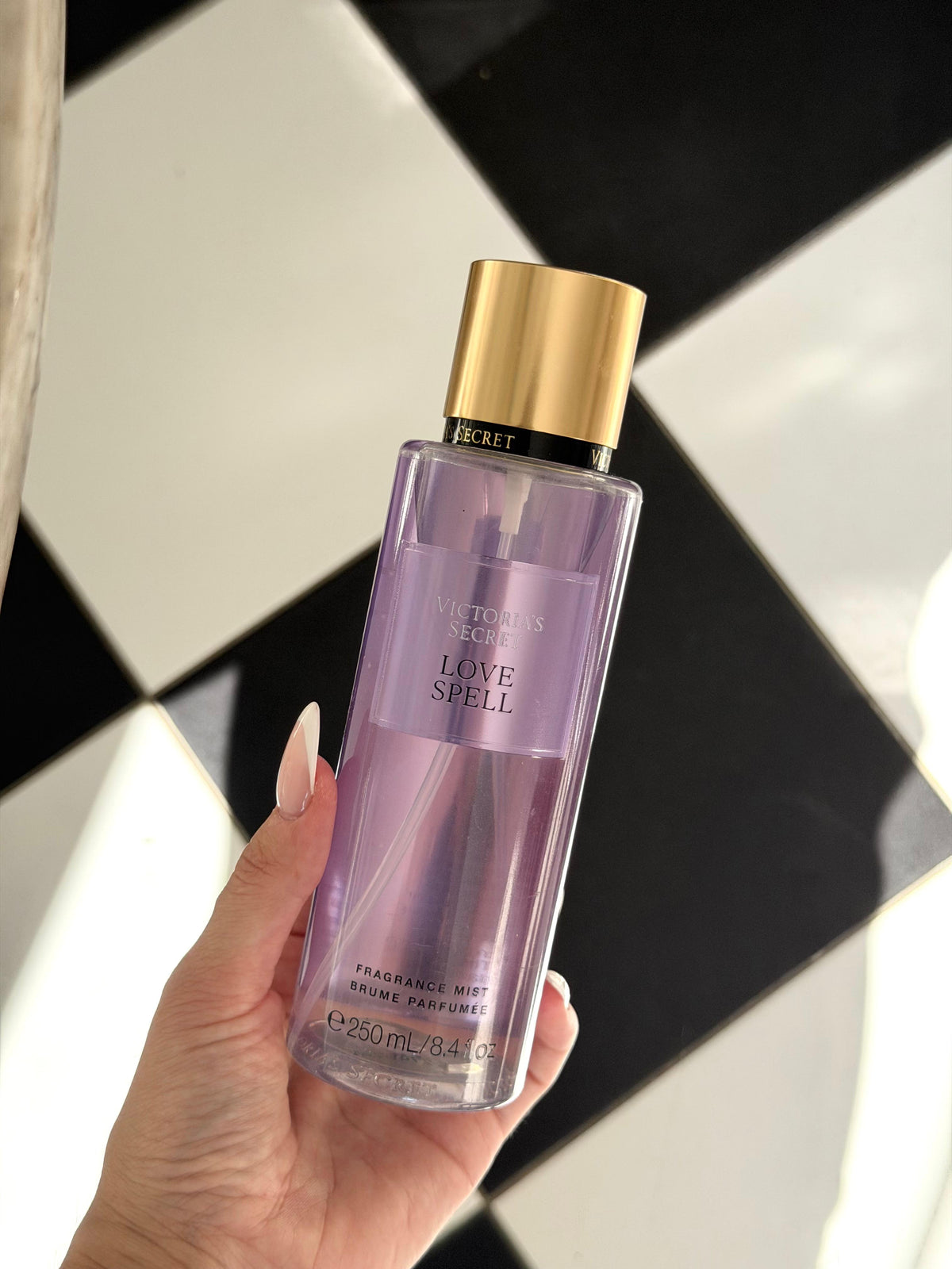 VICTORIA’S SECRET Love Spell
Fragrance Mist
