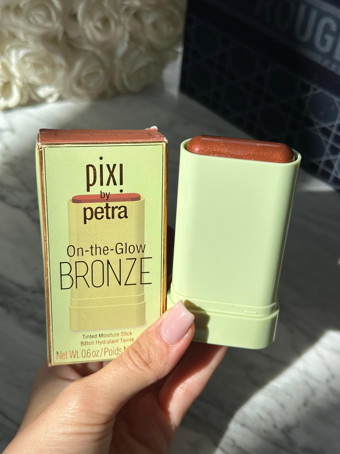 PIXI On-the-Glow Bronze
Tinted Moisture Stick - BeachGlow
